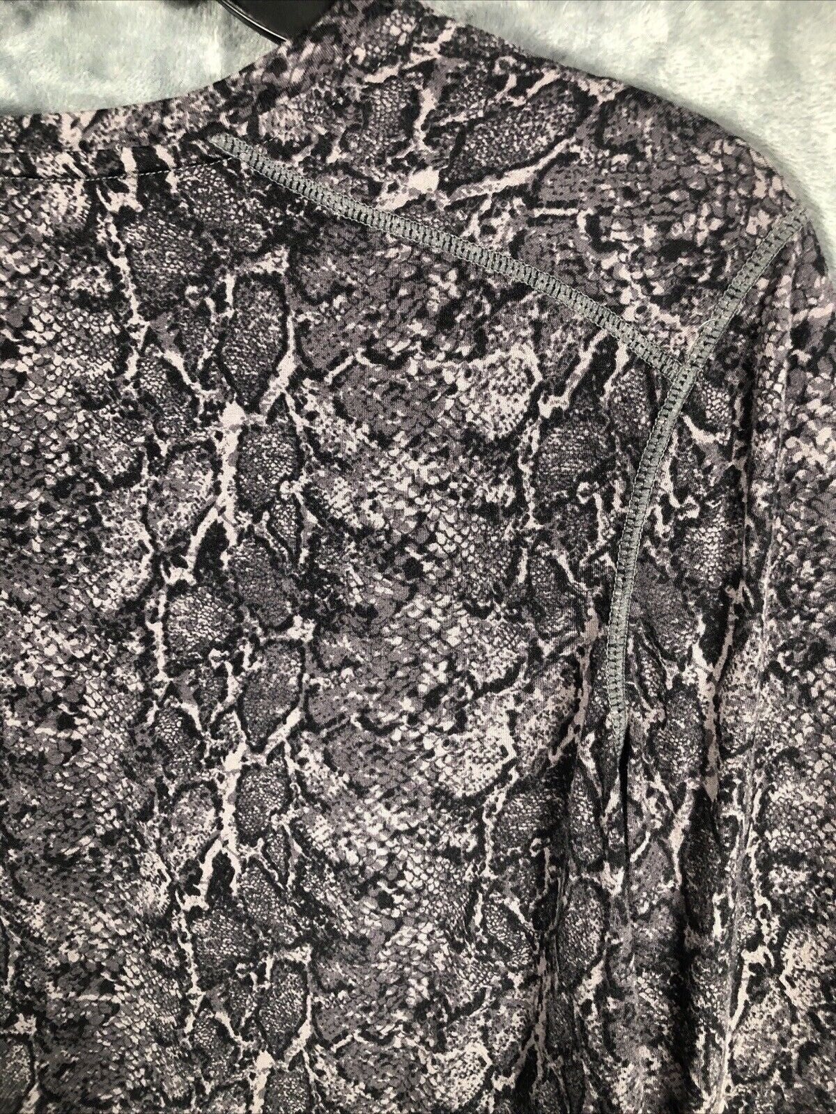 Rail Blouse Womens Animal Snake Print V-Neck Long Sleeve Top Adult X Small