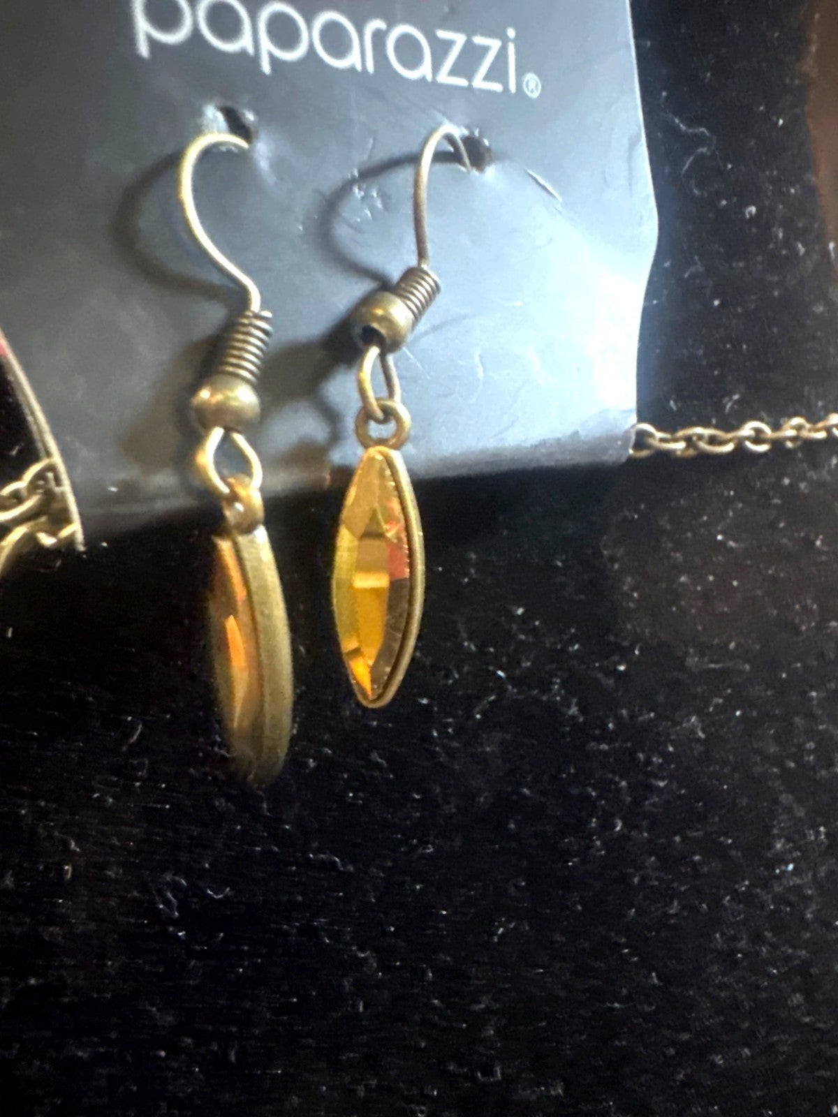 Paparazzi Gold-Tone Necklace & Earring Set With Leaf Drop Design