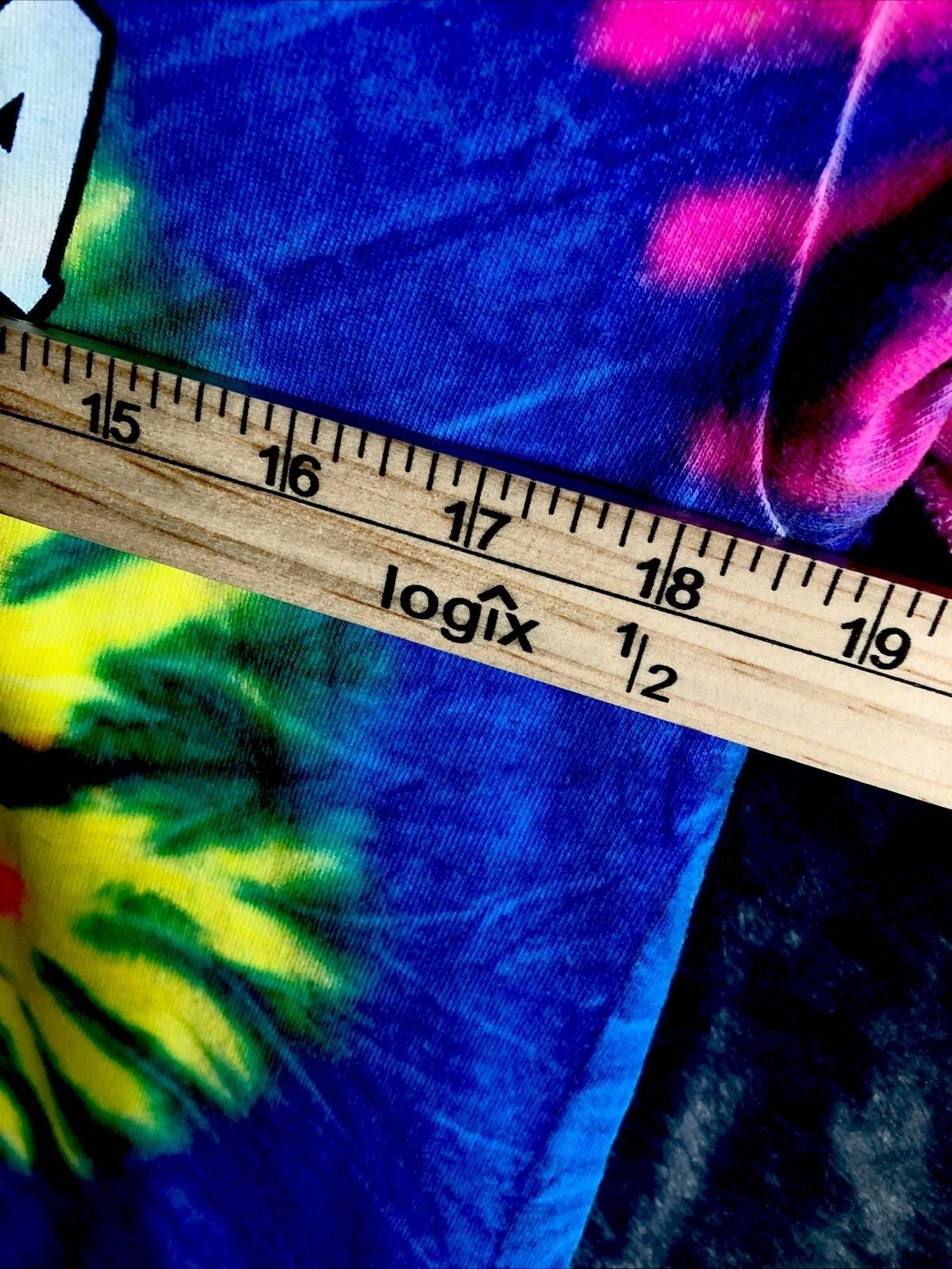 Unisex Tie-Dyed Hippie Swirl Arizona T-Shirt Size Adult Medium