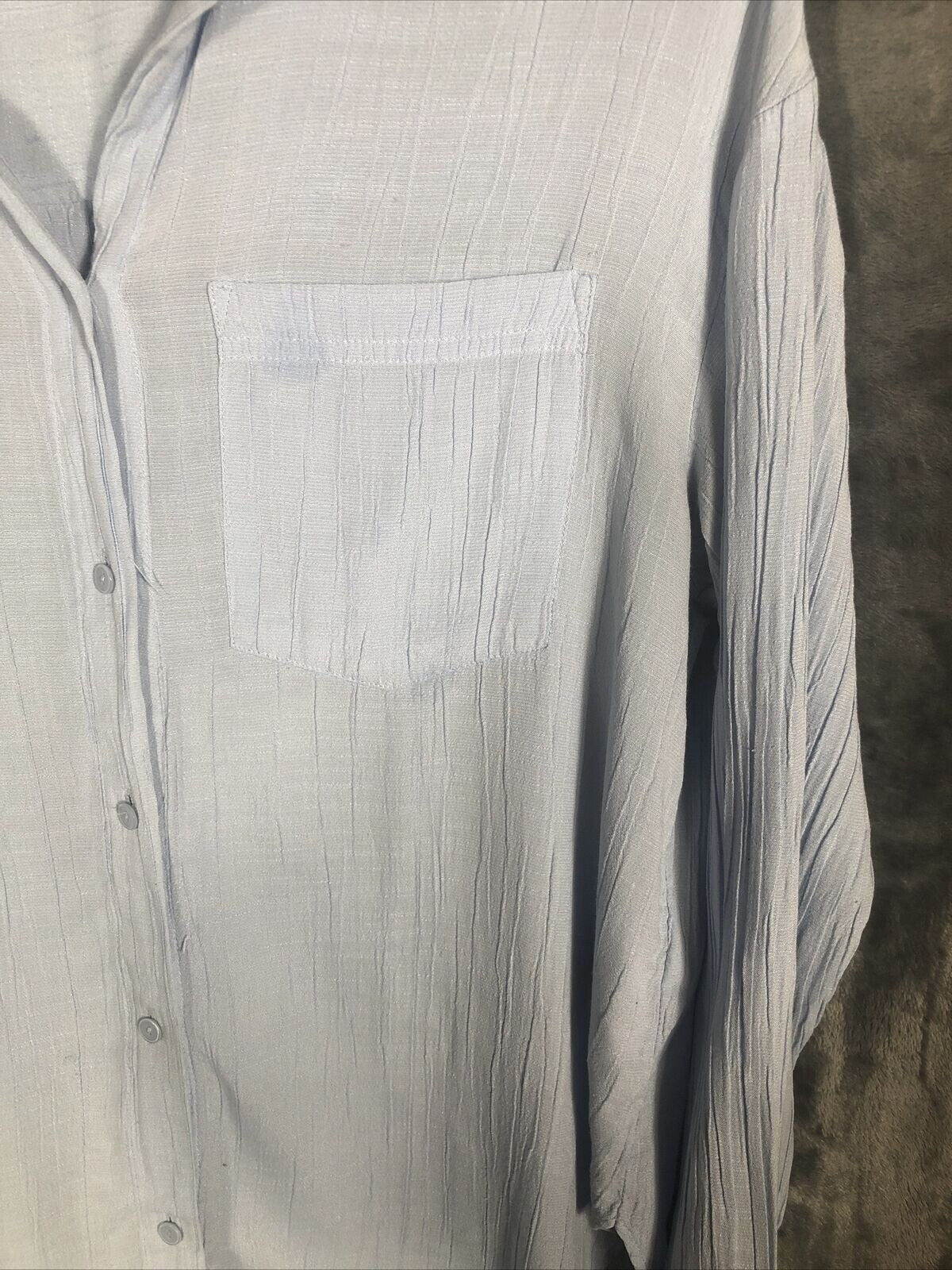 H&M Light Blue Womens Long Sleeve Button-Up Shirt Size 2