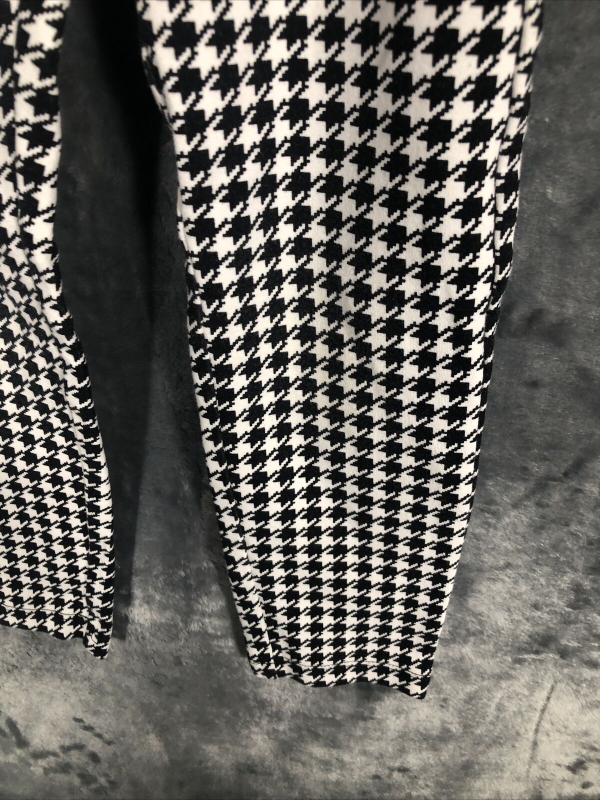 Old Navy Girls Black And White Dog Tooth Stretch Pants Size 5 Toddler