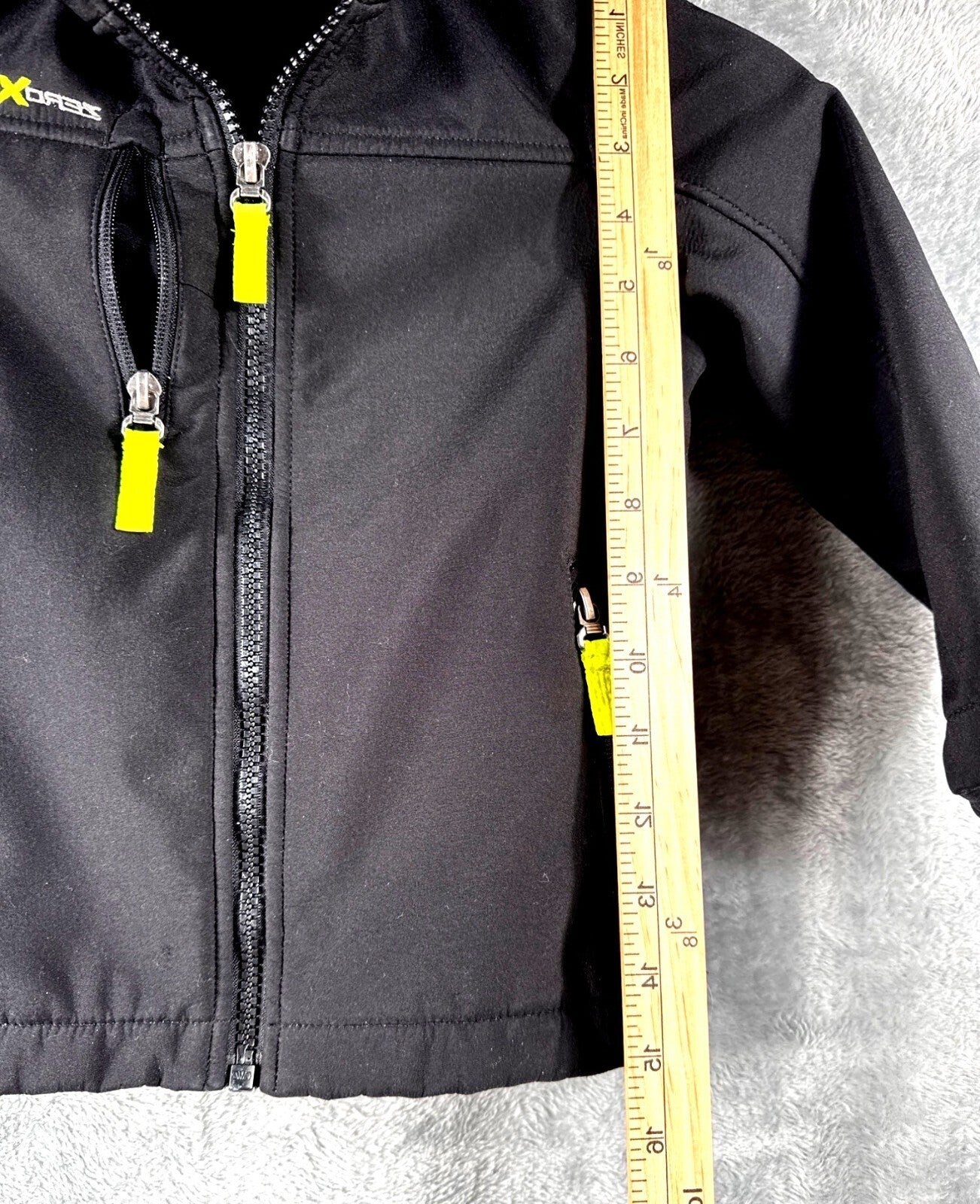 ZeroXposur Toddler Boys Black Softshell Jacket With Hood & Zipper Pockets Size S