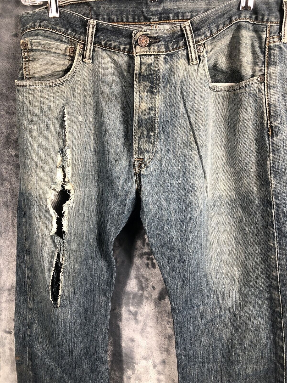 Levi’s 501 Jeans Men’s Size 34-34 Distressed Ripped Pants