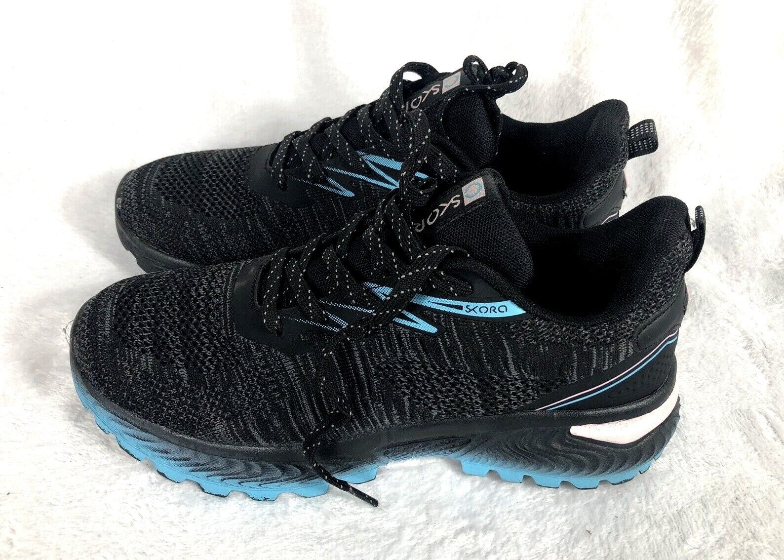 Skora Womens Shoes Athletic Running Shoes Black & Blue Lace-Up Sneakers