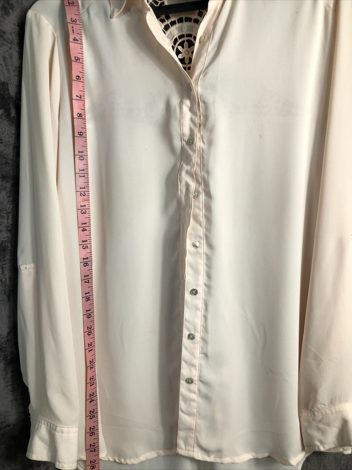 Taylor & Sage Woman’s Blouse Pink Pearl Button Cut Out Long Sleeve Size X-Large