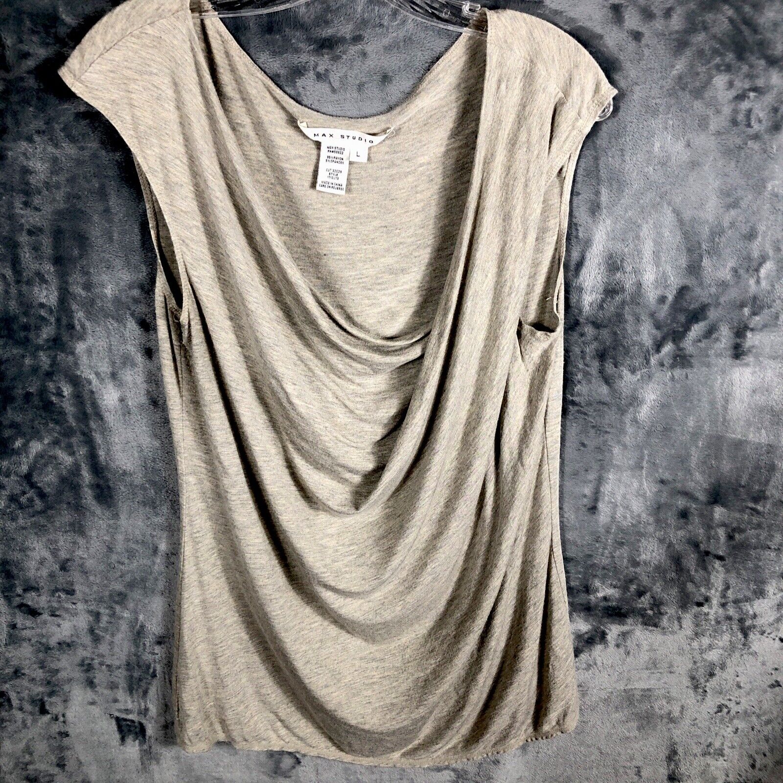 Max Studio Woman's Top Sleeveless Shirt Cute Blouse Large 