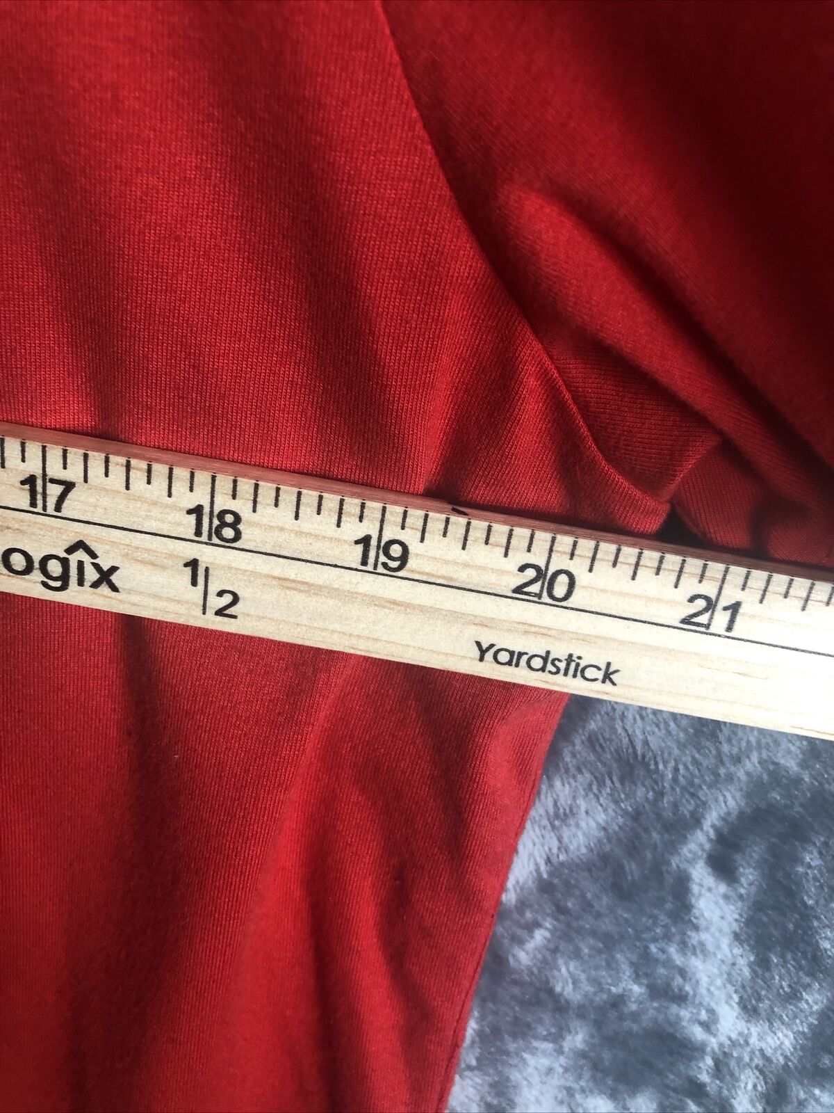 American Eagle Men’s T-Shirt Adult Size Large Red Shirt Short Sleeves