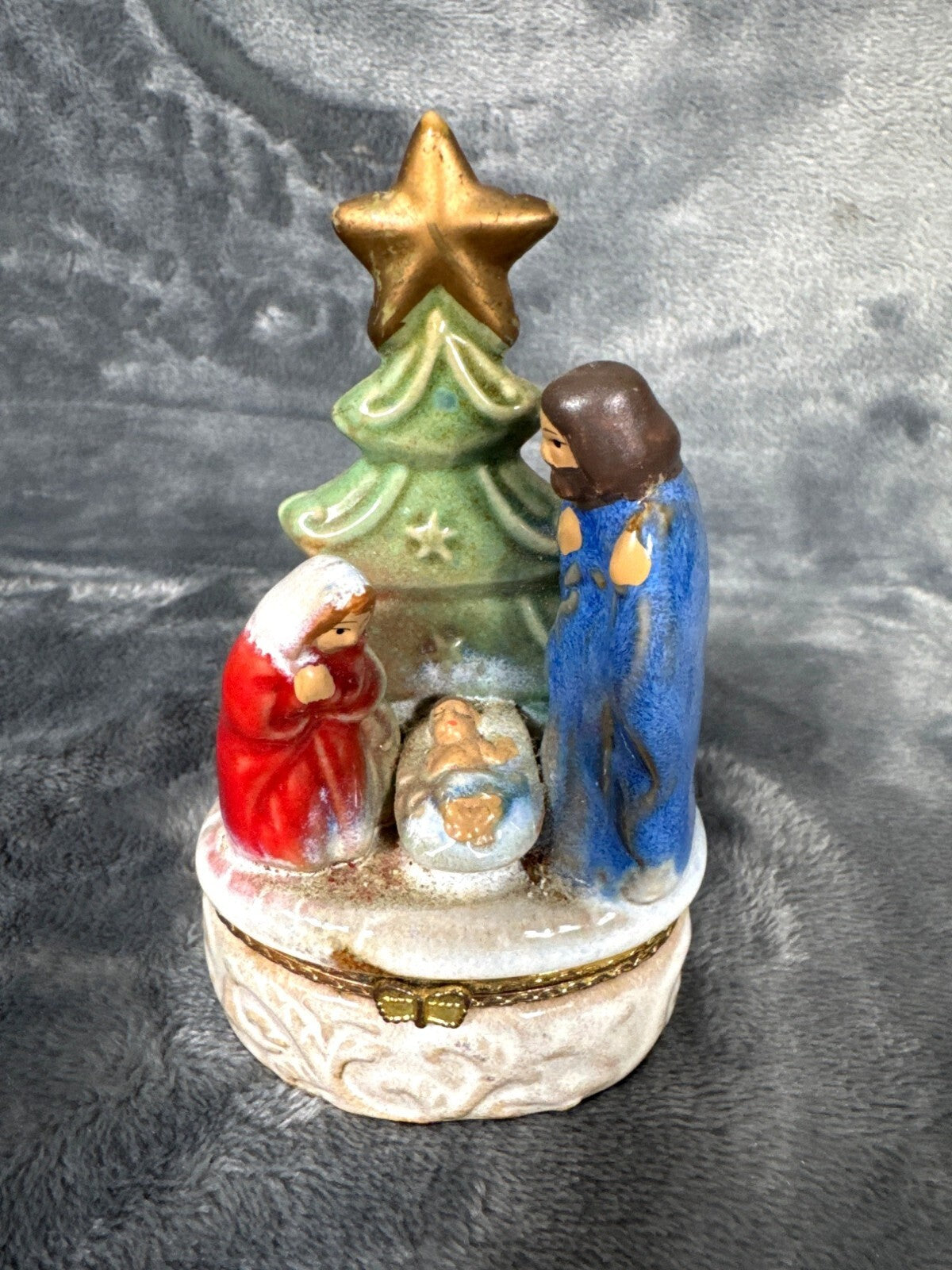 Vintage Ceramic Nativity Scene Hinged Trinket Box With Star & Tree