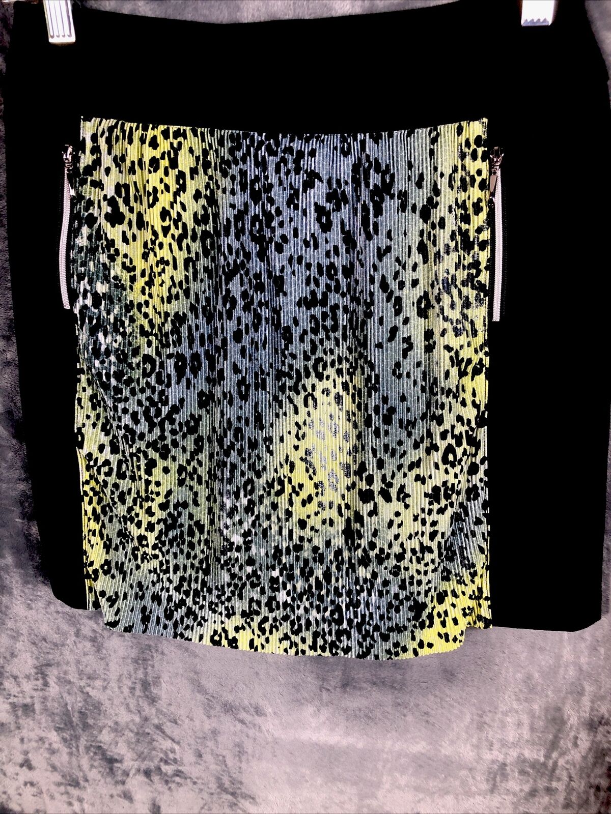 Jamie  Sadock Women’s Skort Size 4 Short Black With Animal Print 2 Zippers Front