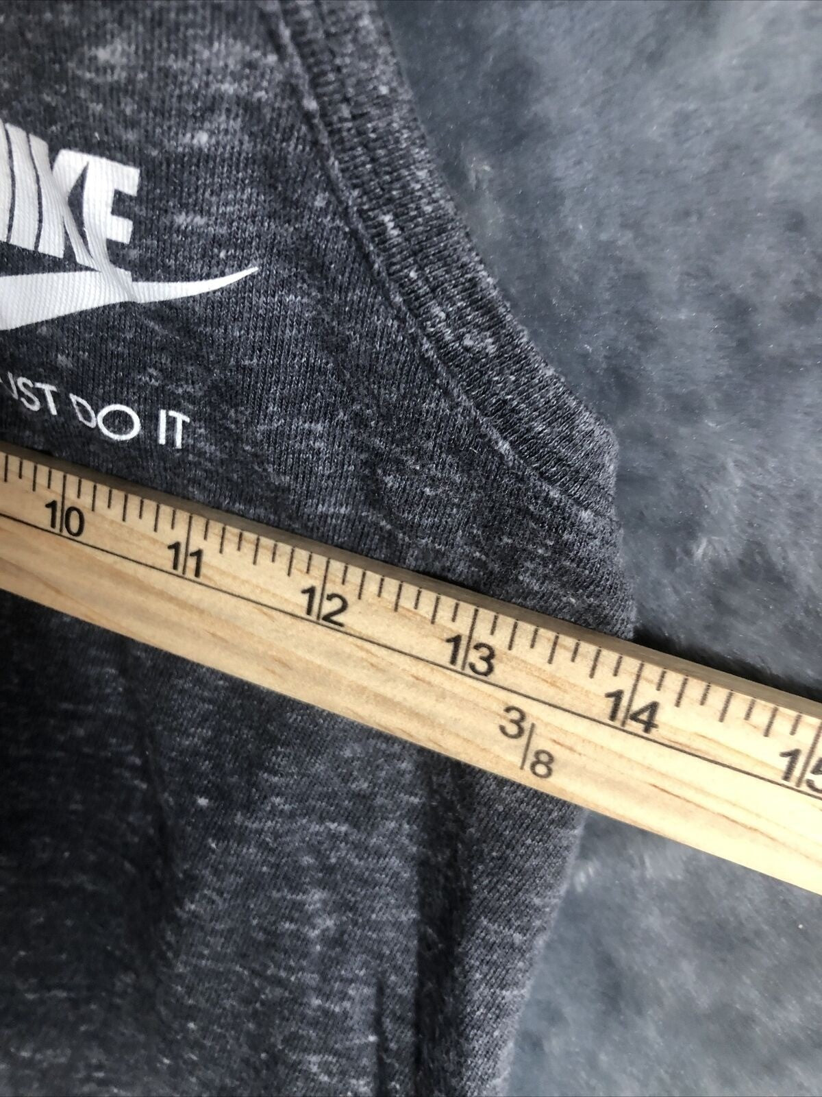 NIKE ‘Just Do It’ Girl’s Tank Top  XL Fit Gray/white 15” Pit To Pit
