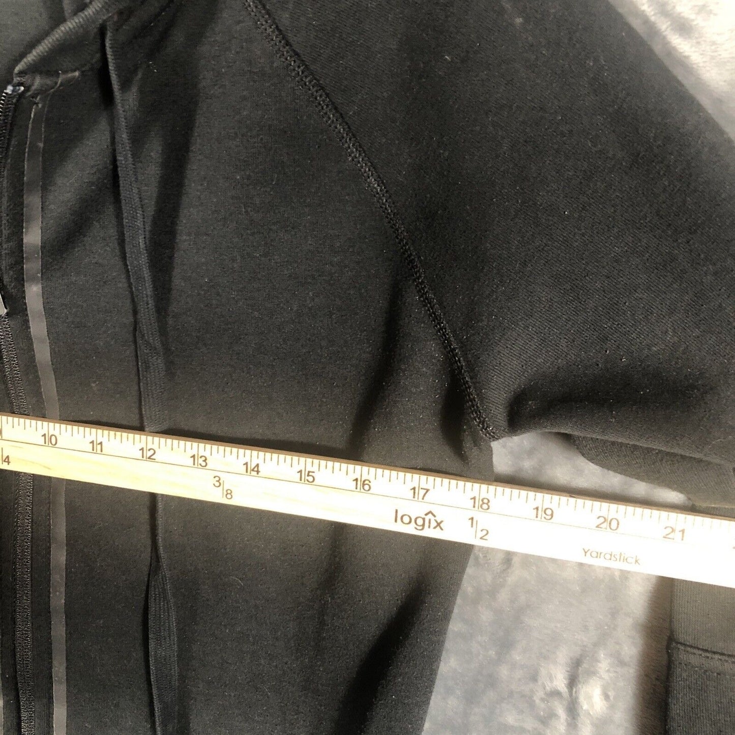 American Eagle Sweater Men’s Black Zip Up Hoodie Sweatshirt Super Soft