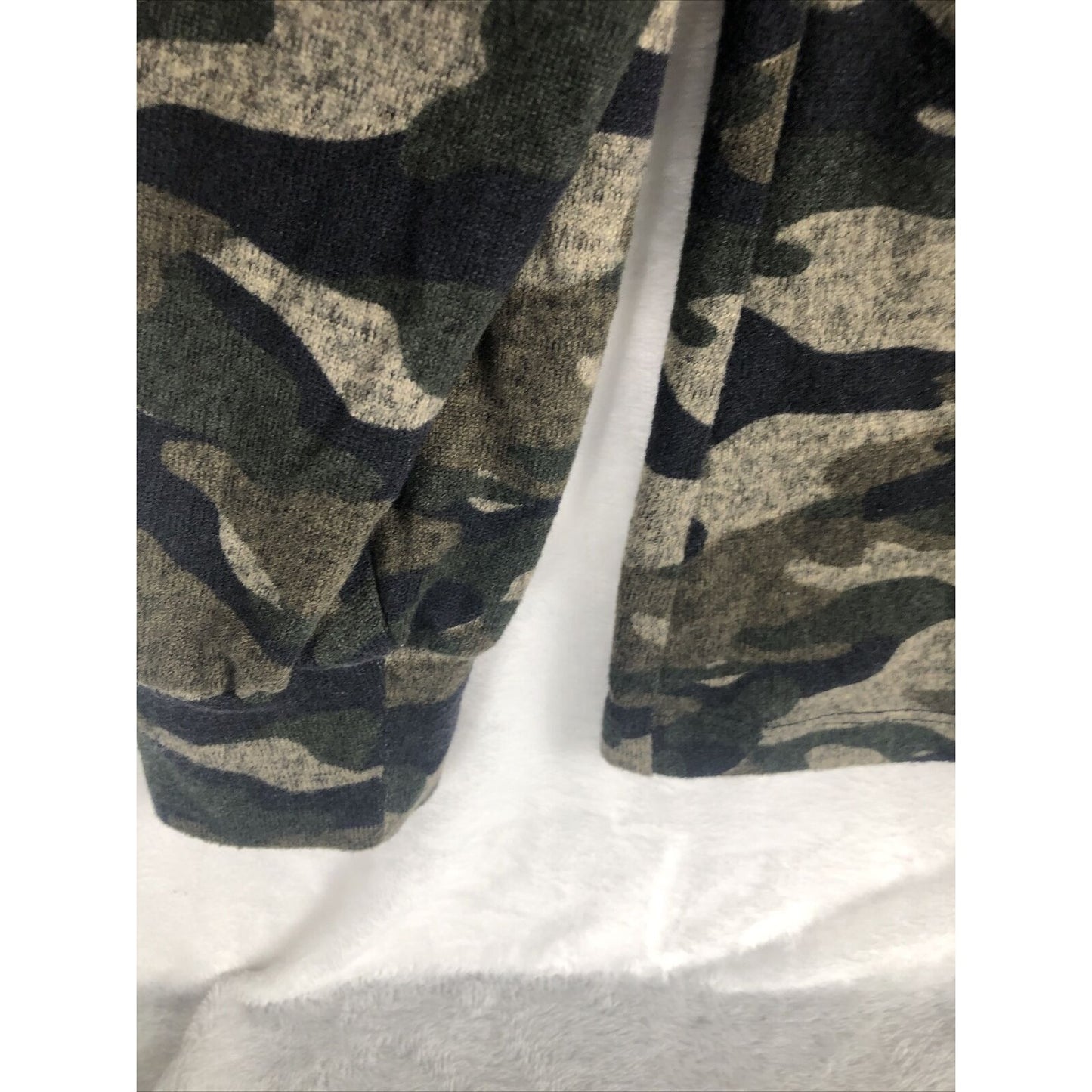 Beach Lunch Lounge Collections Women’s Adult Size Large Shirt