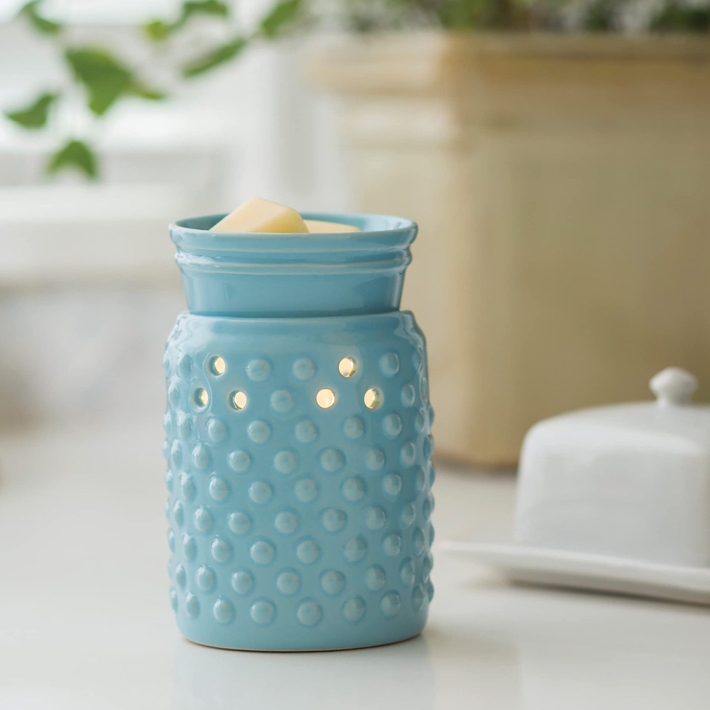 CANDLE WARMERS ETC. Midsized Illumination Fragrance Warmer- Light-Up Warmer for Warming Scented Candle Wax Melts and Tarts or Fragrance Oils to Freshen Smaller Rooms, Blue Hobnail