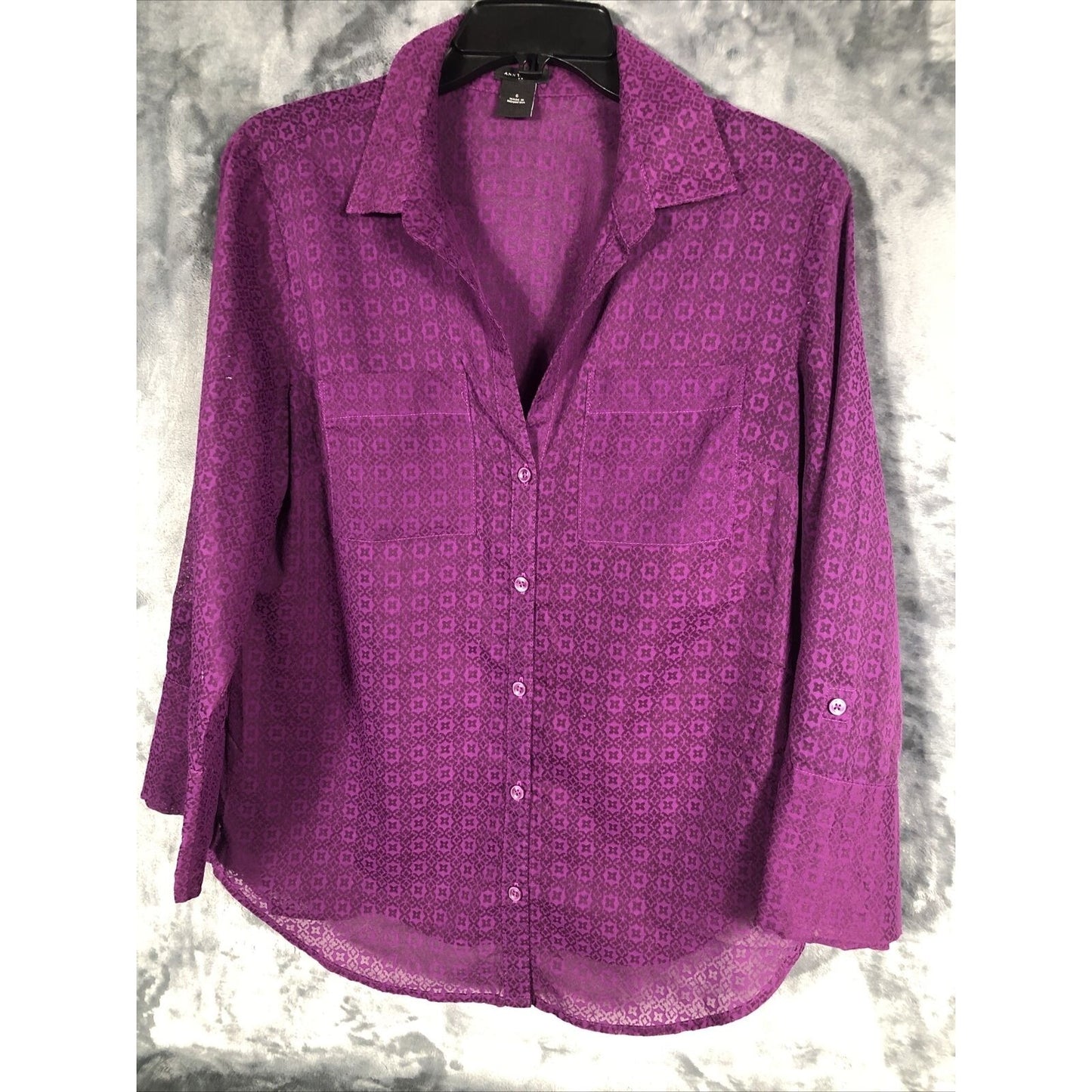 Ann Taylor Blouses Women’s Button Down Size 6