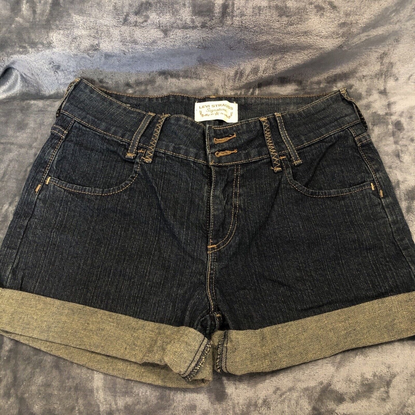 Signatures From Levi Strauss  Dubble Button shorts Size Misses 6