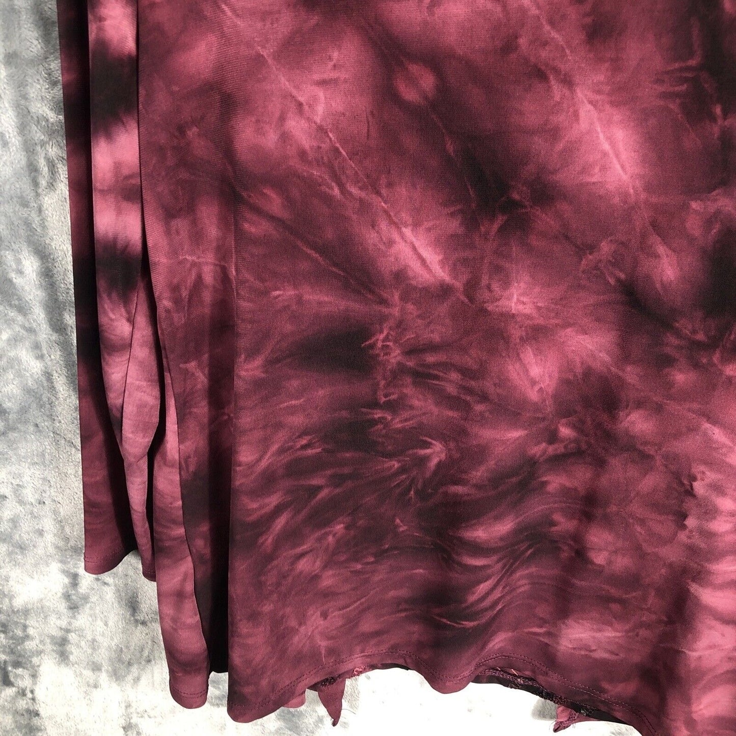 Kim Rogers Top Women’s Petite Small  Burgundy Sequined Shirt