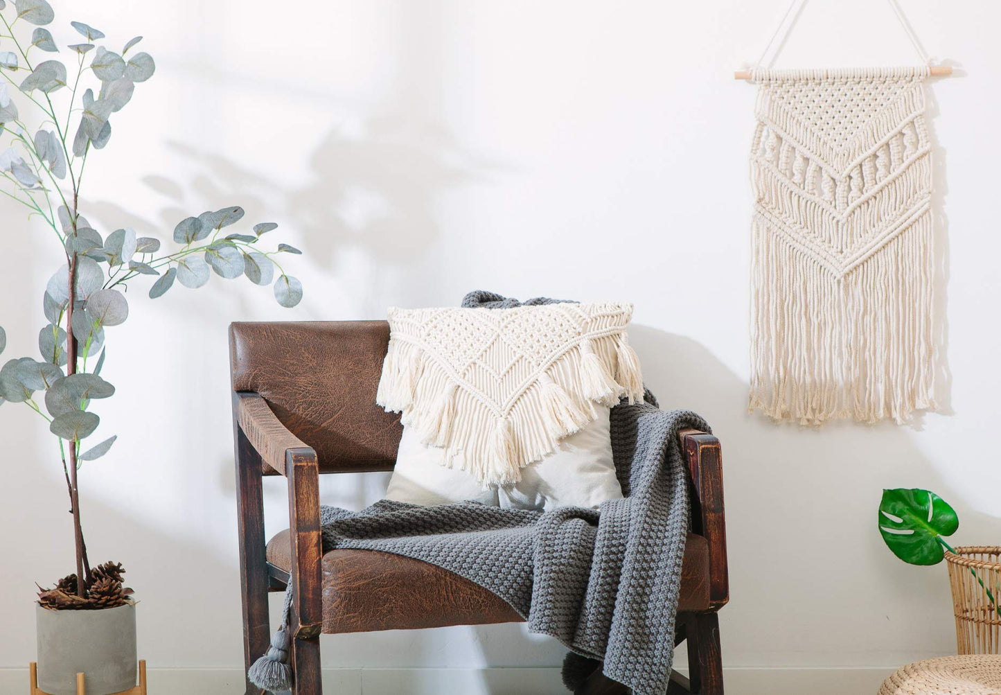 Macrame Throw Pillow Cushion Covers , Woven Boho Bed Sofa Couch Bench Car Home Decor, Comfy Square Pillow Cases with Tassels, Set of 2 Decorative Pillowcase (17X17 inch, Cream)