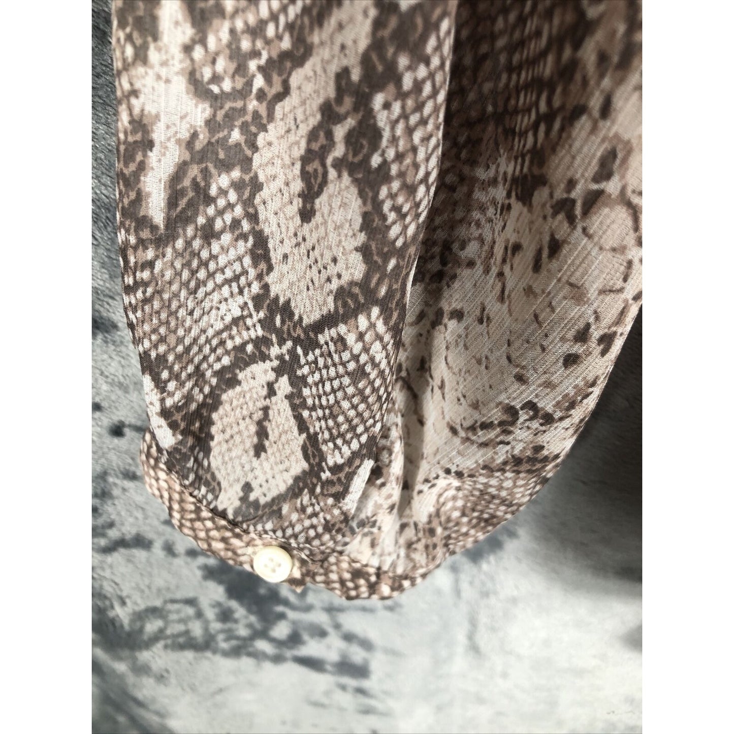 Banana Republic Blouse Women’s Animal Print Blouse Henley Snake Sheer SZ Medium