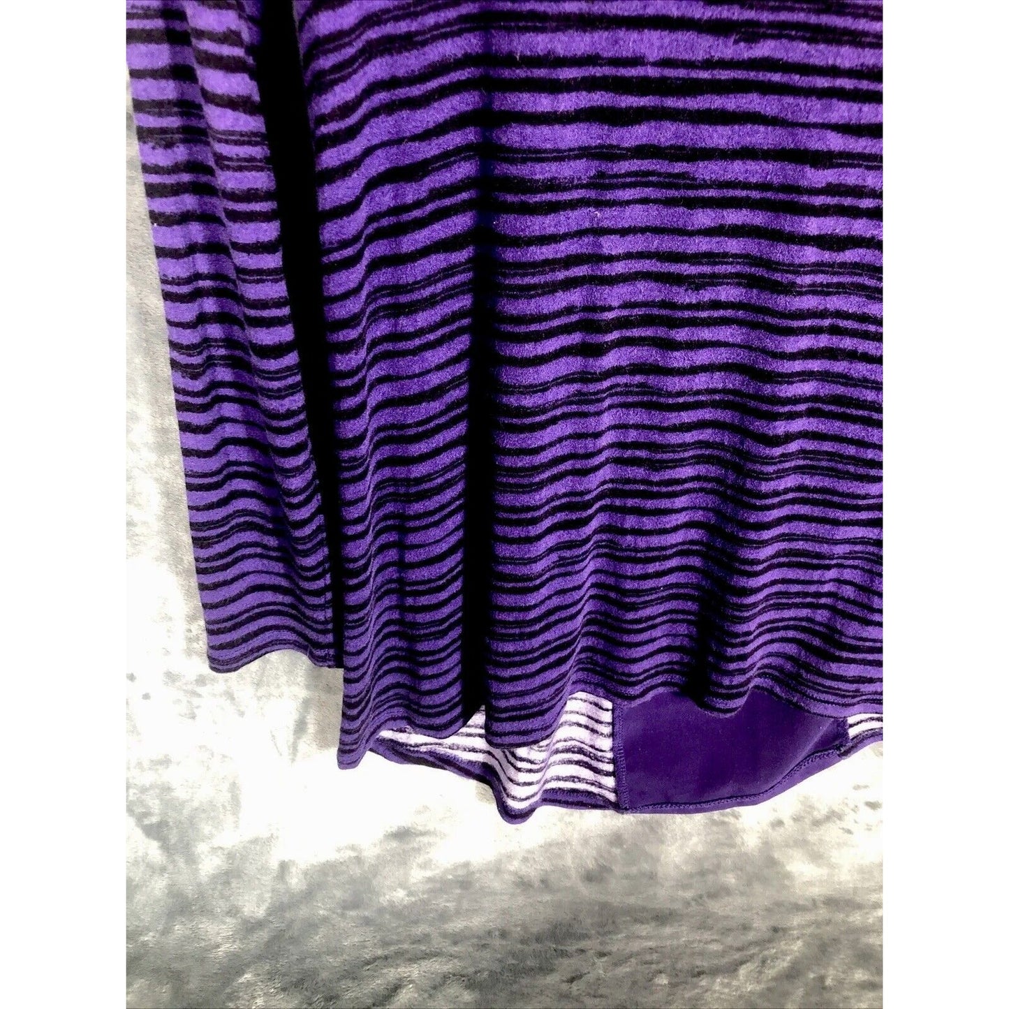 APT 9 Tops Purple/Black Striped Women’s Long Sleeved Shirt Adult Size Medium