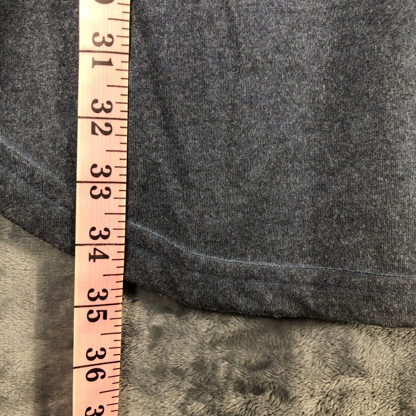 Carbon Men’s Shirt Large Blue/Gray Longer Length  T-Shirt New Long Length