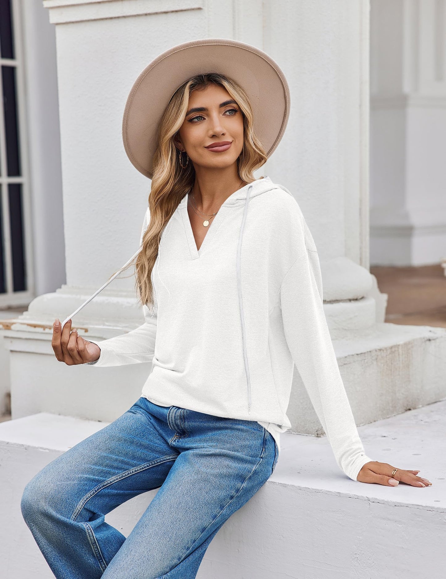 Zeagoo Womens Hoodies Pullover Soft Casual Long Sleeve Shirts Sweatshirts Lightweight White L