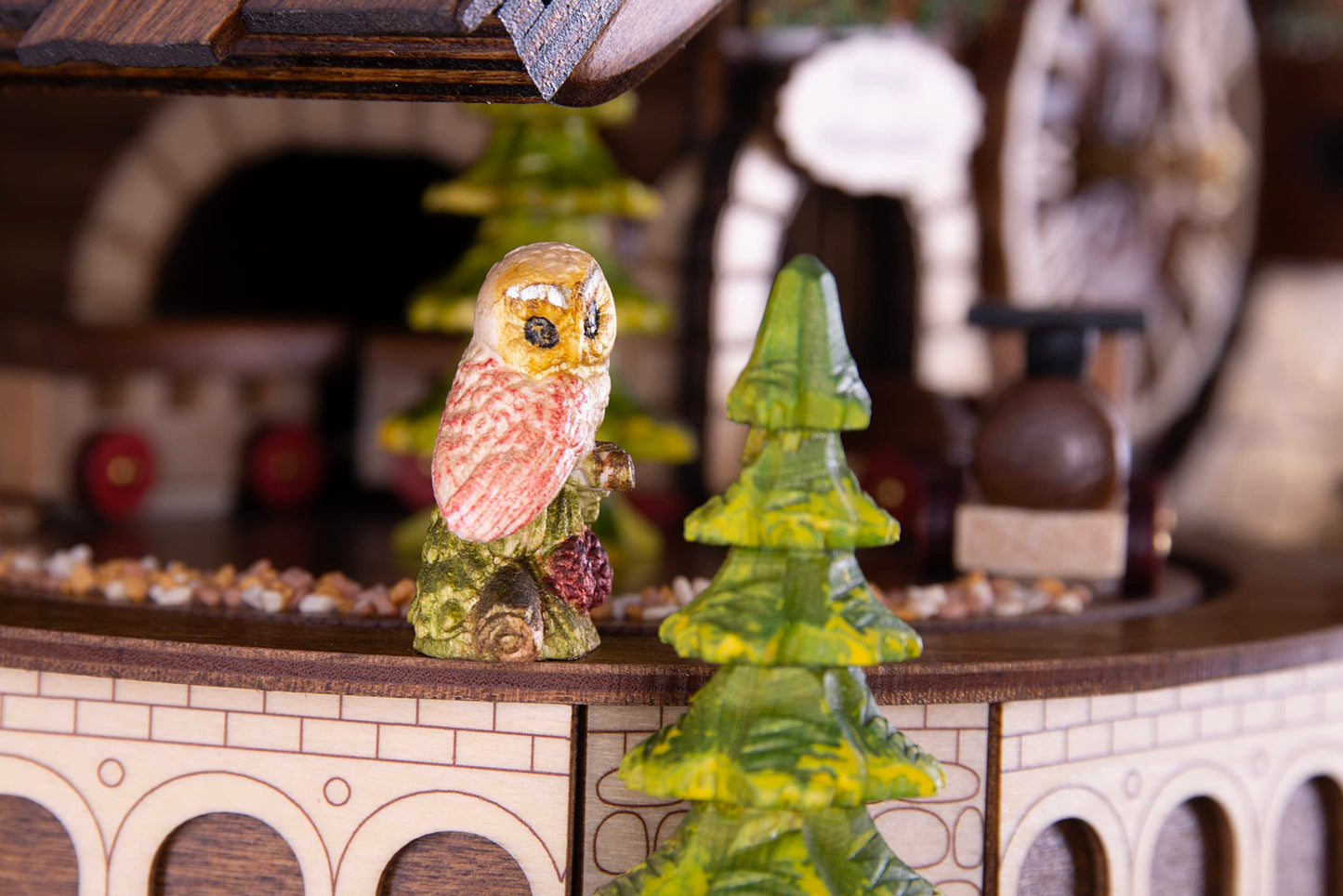 Cuckoo Palace Cuckoo Clock Deer Park Mill Station Chalet-Style 33cm Quartz-Movement