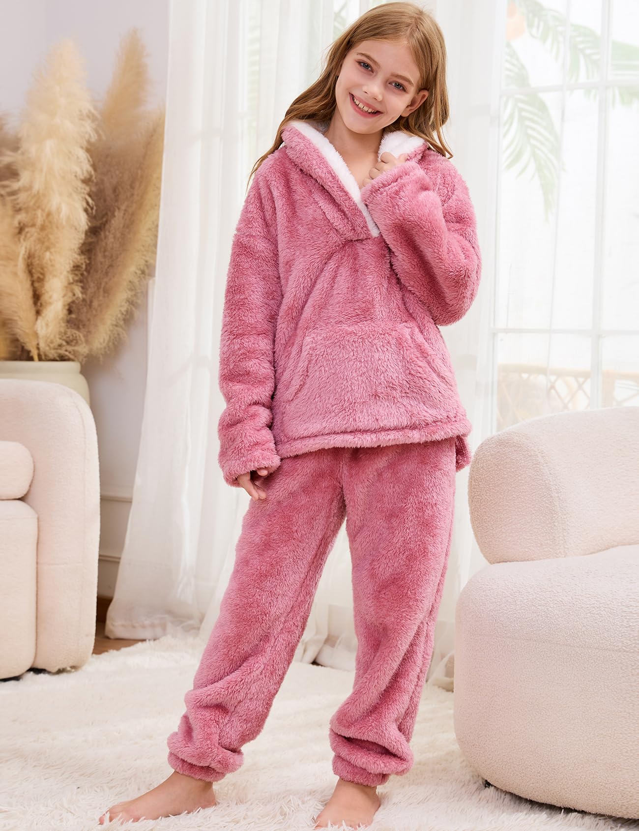 Flygo Girls Fuzzy Pants Set Fleece Outfits Winter Flannel Fluffy Pullover Sweatshirt Top Pants Sweatsuit(Pink-S)