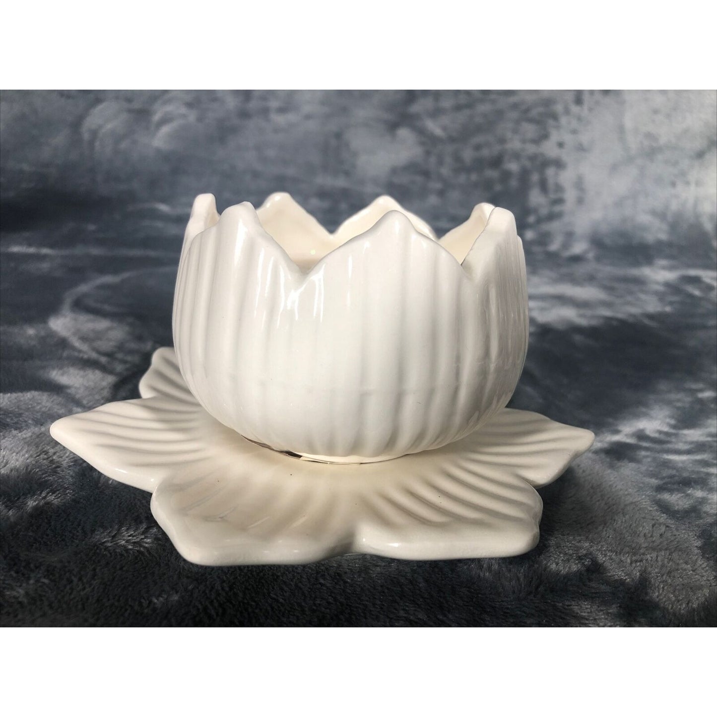Hand Poured Candle Vintage ironstone lotus  Vessel Scent Sugar Cookie Wood Wick