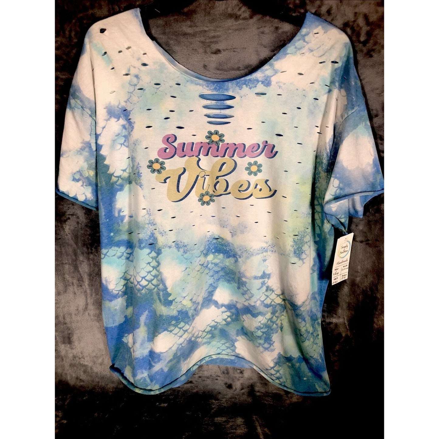 Summer Vibes Distressed Women’s Mermaid T-Shirt Size Adult ￼Extra Large