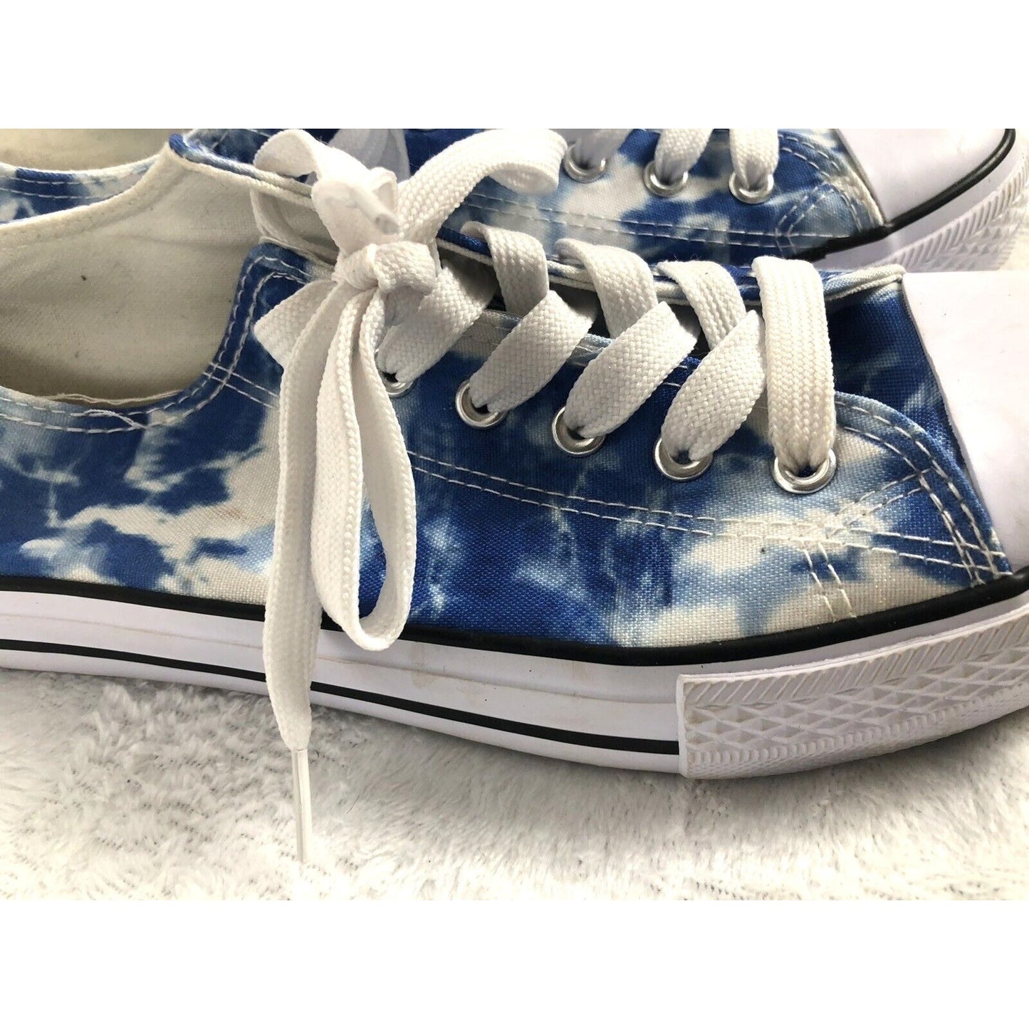 Woman’s Shoes Blue Tie Dyed Top Moda Lizzie-1 Size 10 Shoes J Y