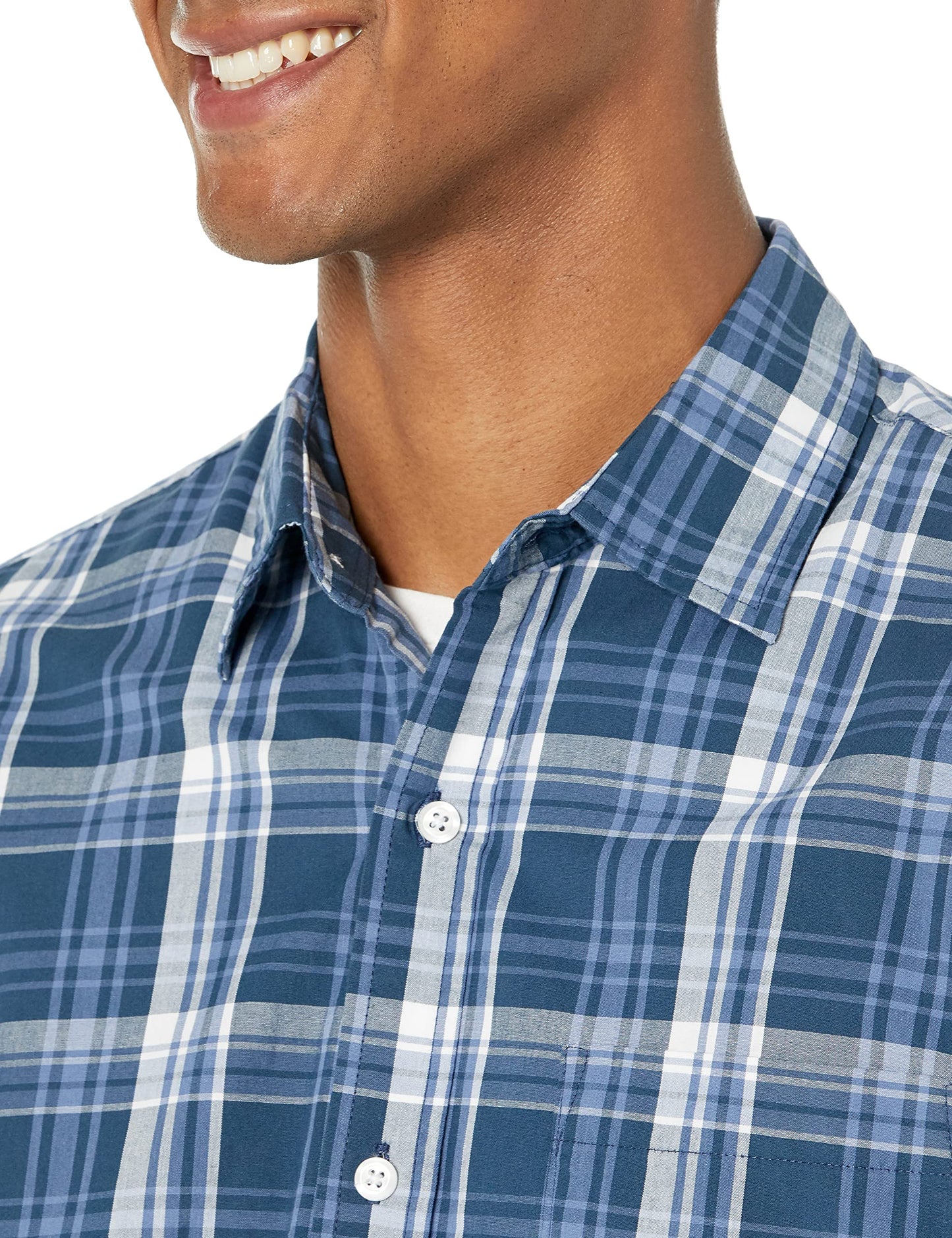 Amazon Essentials Men's Regular-Fit Short-Sleeve Poplin Shirt, Navy Medium Plaid, X-Large