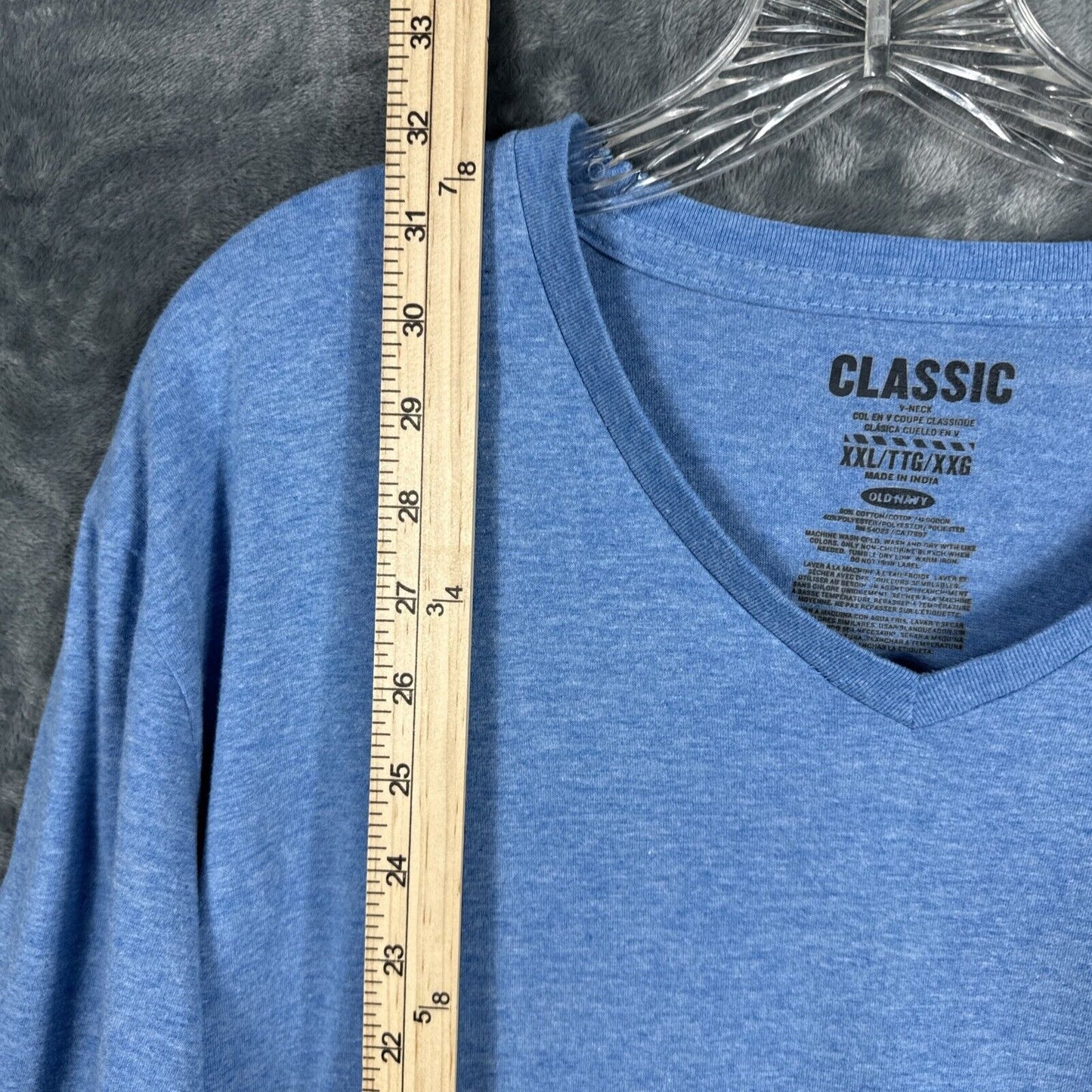 Old Navy Classic Unisex Blue T-Shirt V-Neck Two Extra Large Shirt