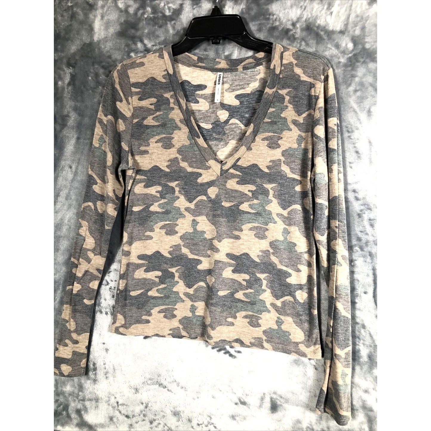 Tresics Top Camouflage Shirt Woman’s V-neck Long Sleeve Tee Shirt Adult Large