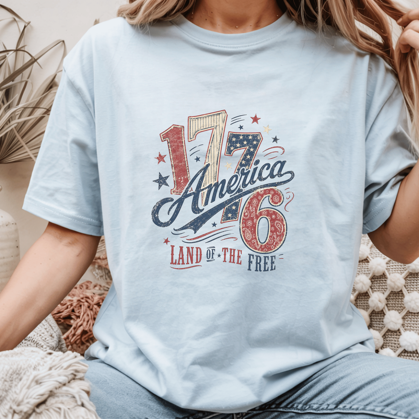 Vintage USA 1776 T-Shirt, Patriotic American Design, Land of the Free Tee, Independence Day Shirt, 4th of July Top, Retro USA Shirt