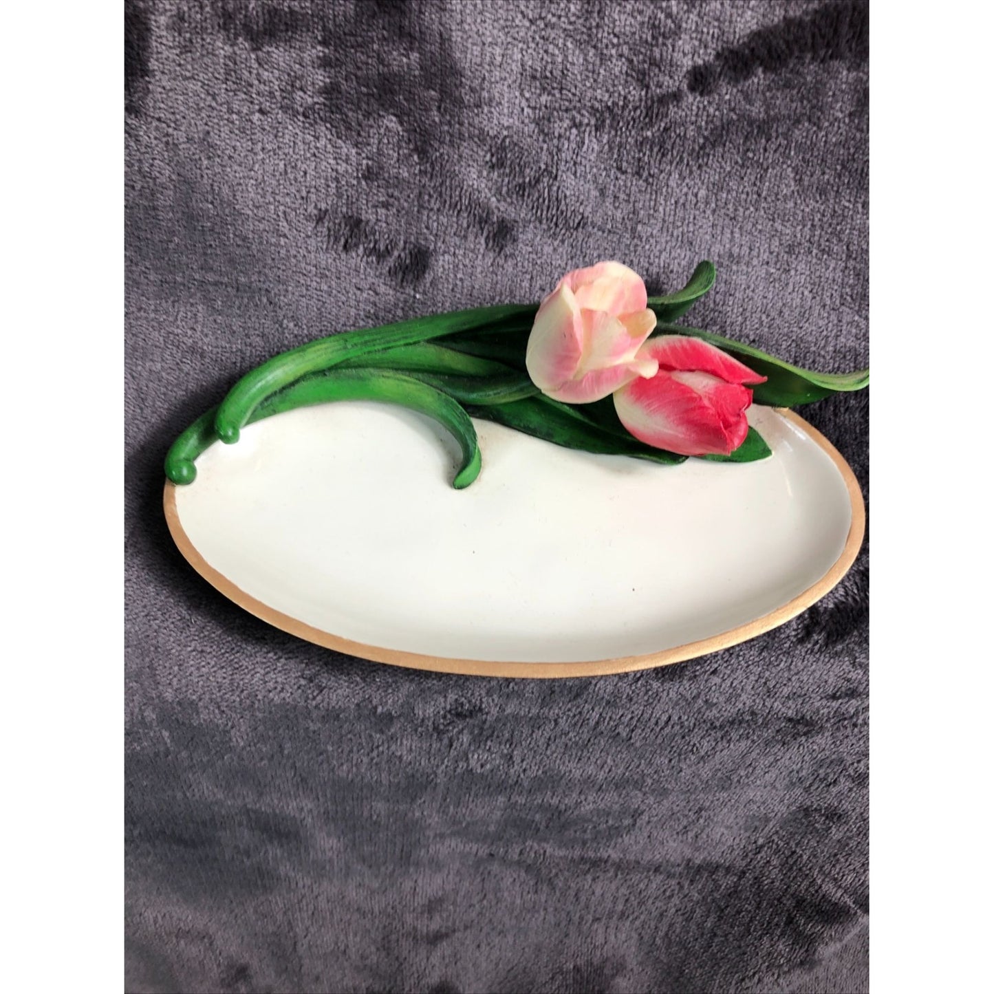 Buds N Bows Artisan Flair Hand-Painted Tulip Decorative Footed Dish