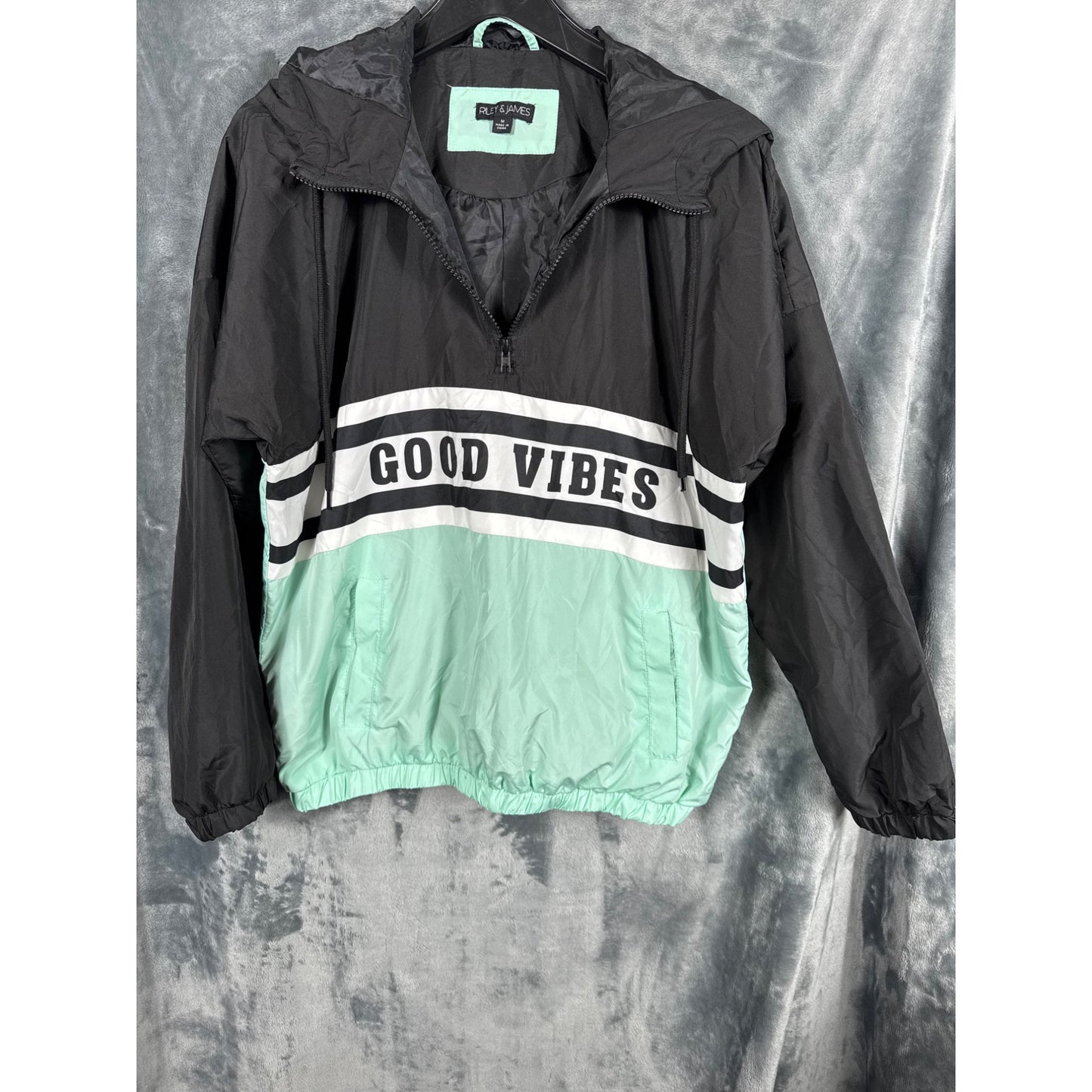 Riley & James "Good Vibes" Windbreaker Jacket M Black & Mint