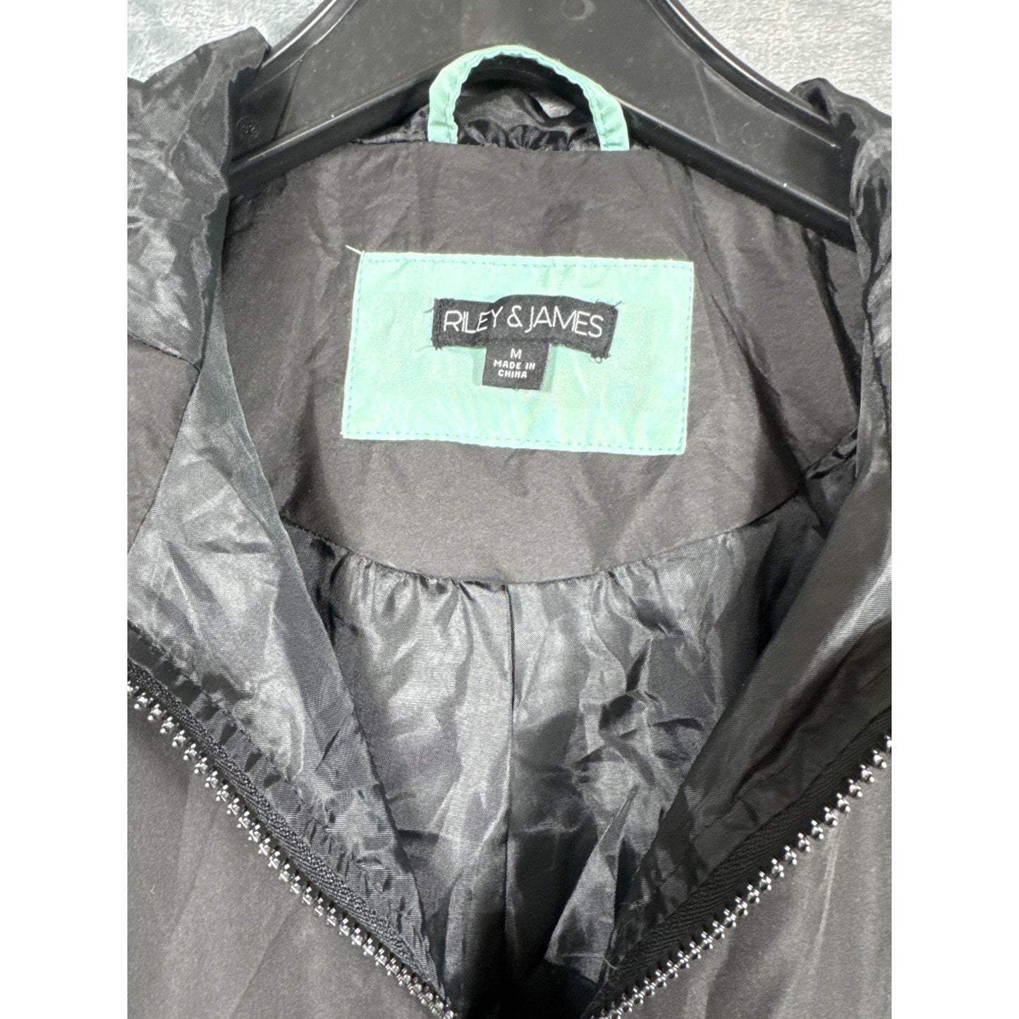 Riley & James "Good Vibes" Windbreaker Jacket M Black & Mint