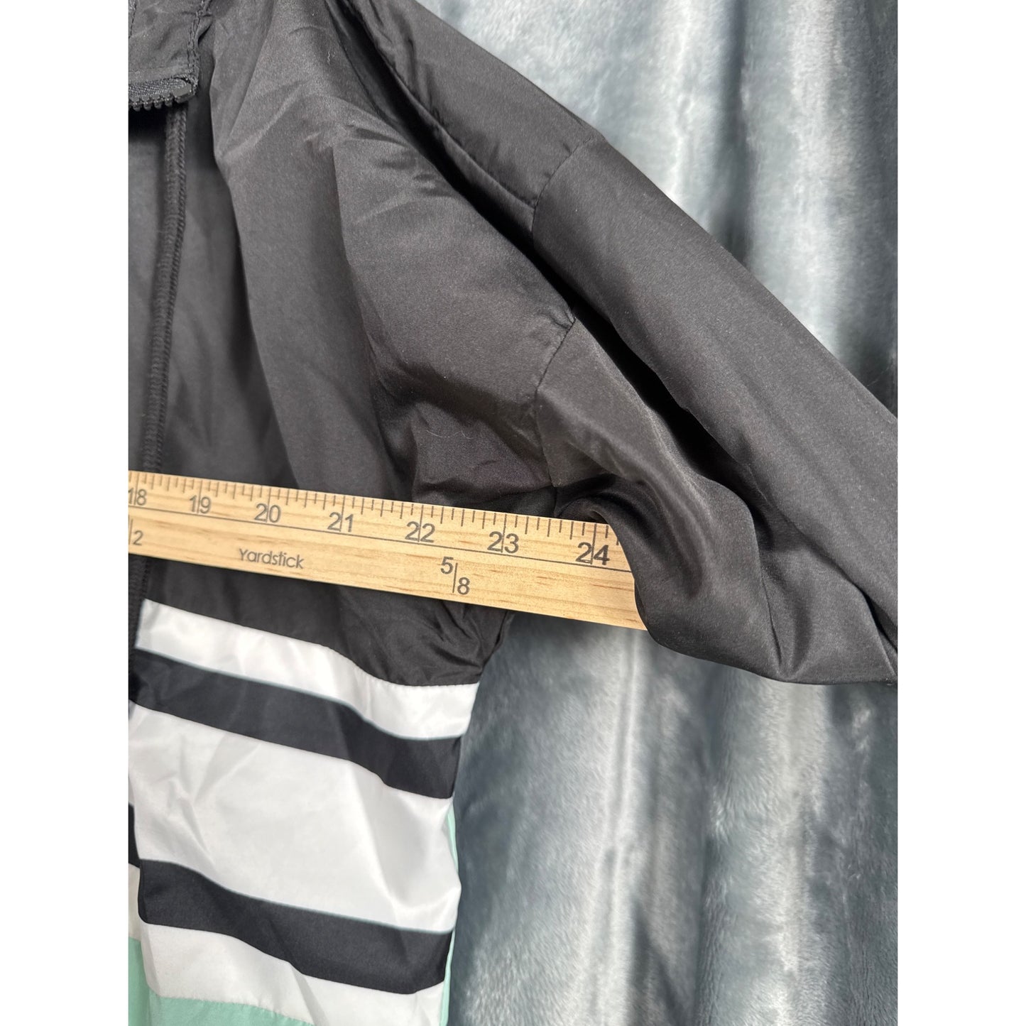 Riley & James "Good Vibes" Windbreaker Jacket M Black & Mint