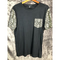 2 Men Men’s Pocket Tee Shirt Two Toned Black  Yellow Geo Print Shirt Size L