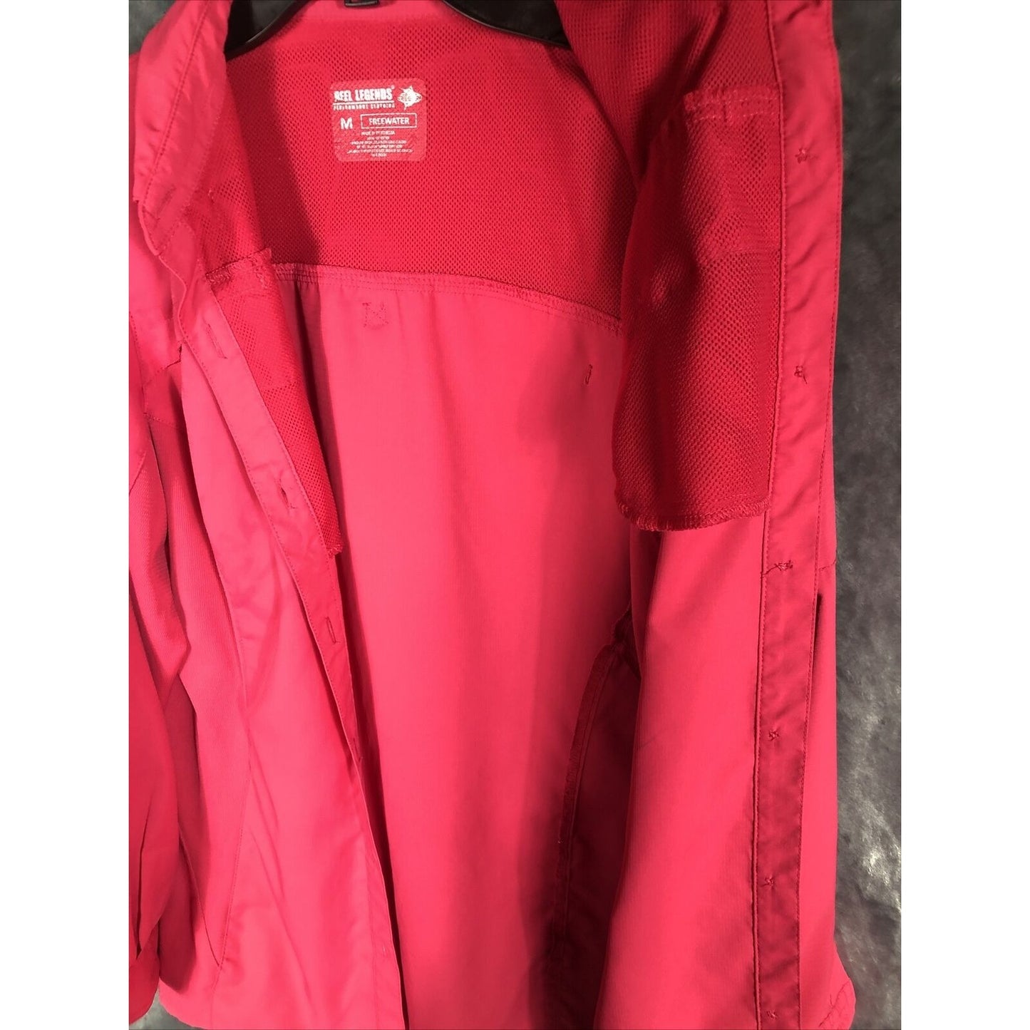 Reel Legends Woman’s Fishing Shirt Outdoor Performance Long Sleeve Button Up