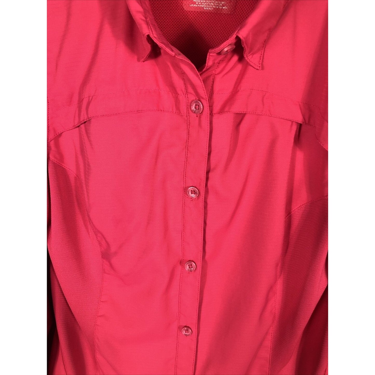 Reel Legends Woman’s Fishing Shirt Outdoor Performance Long Sleeve Button Up