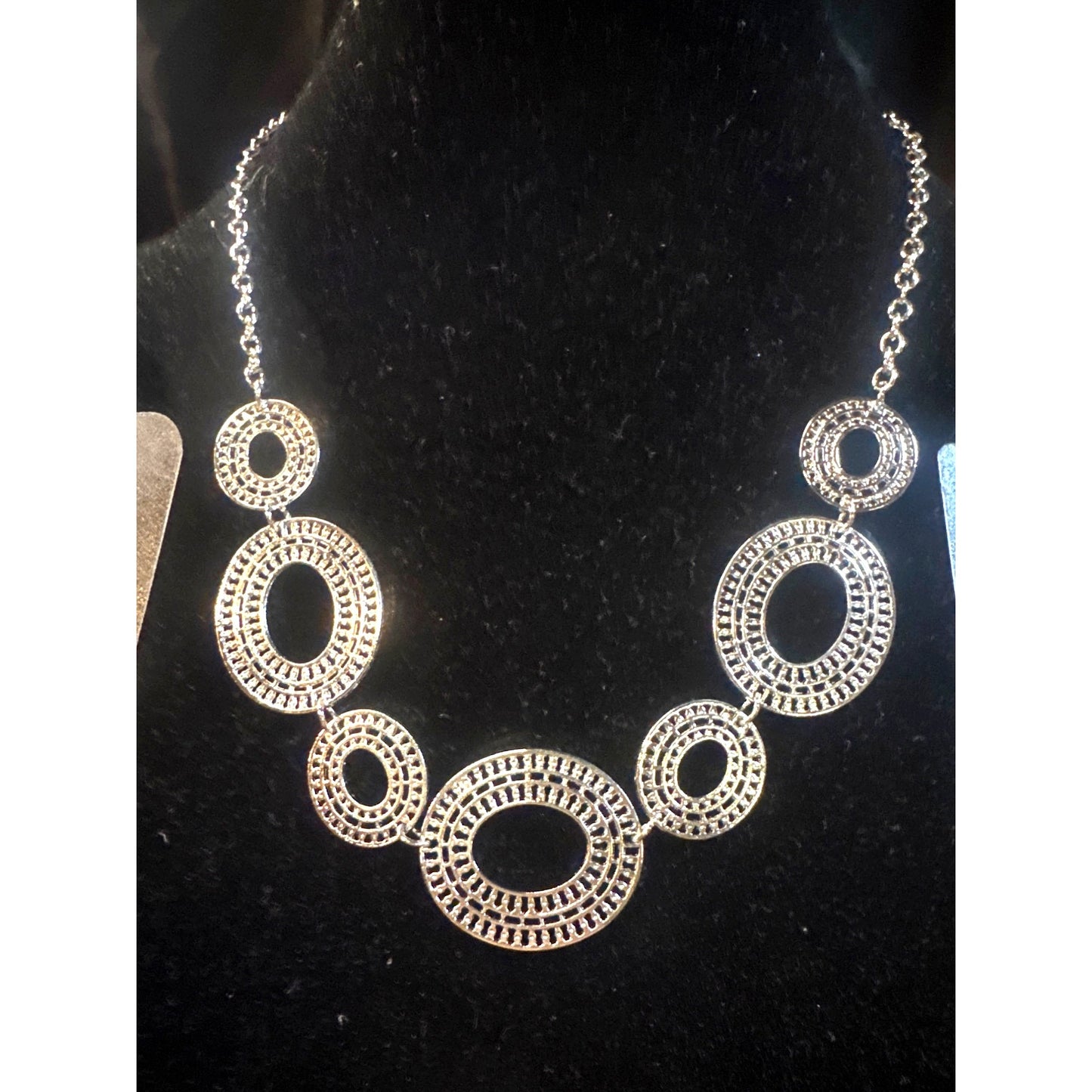 Paparazzi Silver Tone Filigree Necklace Bracelet & Earring Set