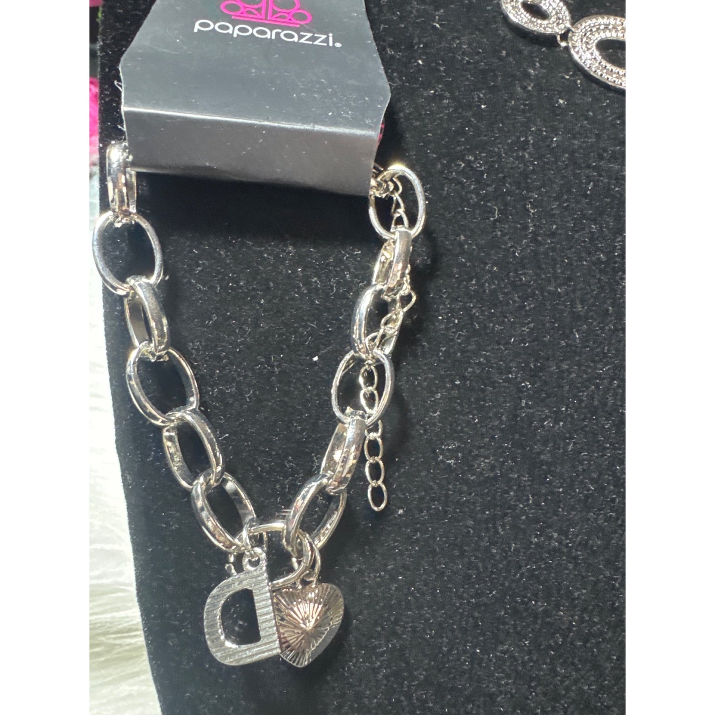 Paparazzi Silver Tone Filigree Necklace Bracelet & Earring Set