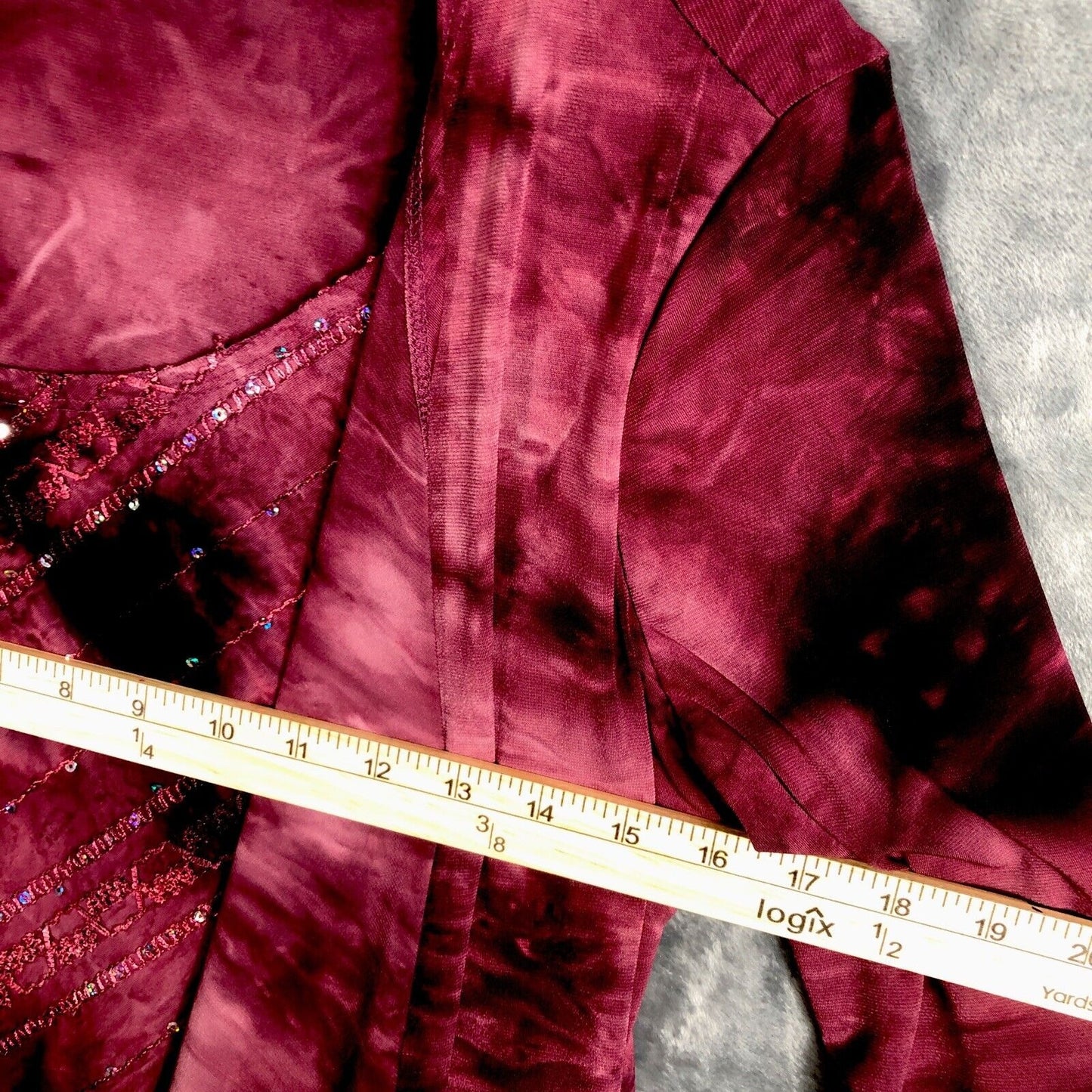 Kim Rogers Top Women’s Petite Small  Burgundy Sequined Shirt