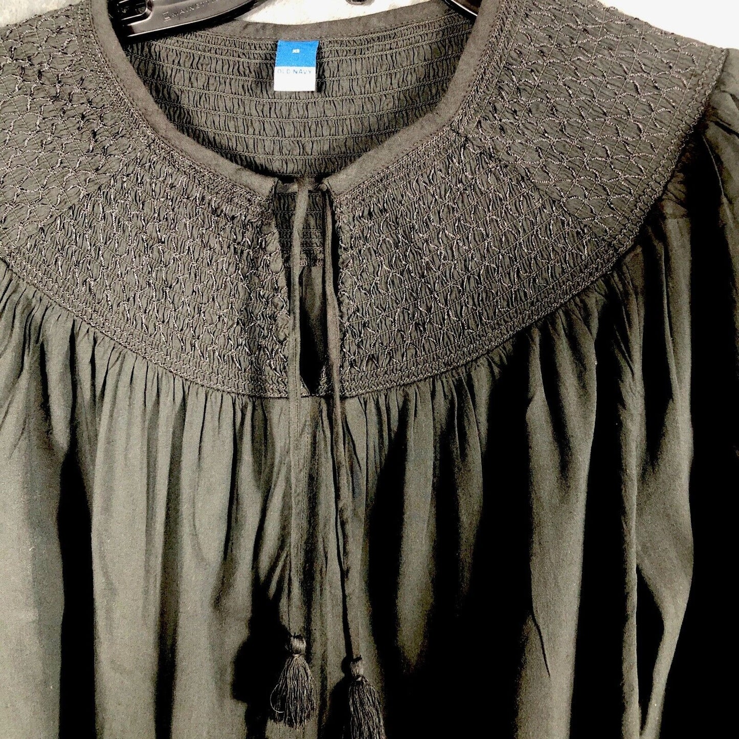 Old Navy Top Medium Gray Textured Clip Dot Long Sleeve Peasant Blouse Women's