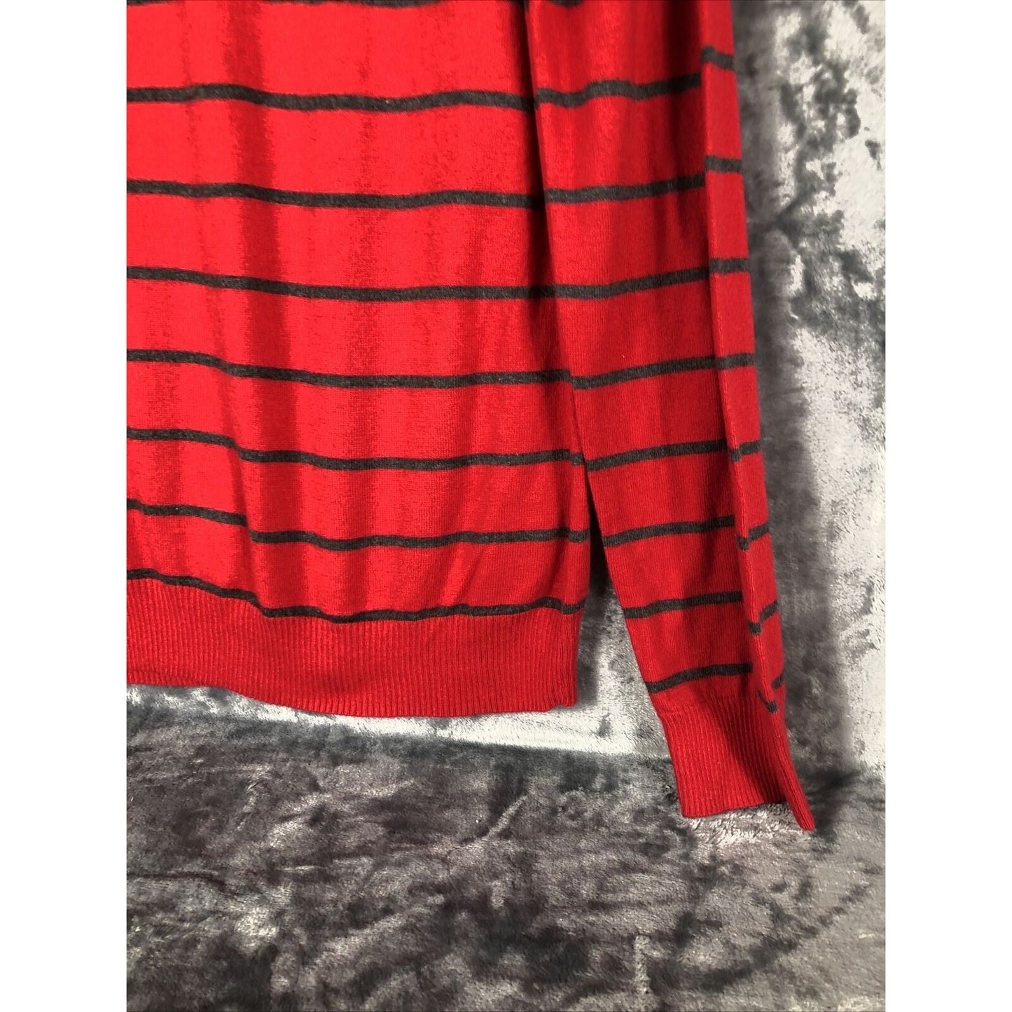 Aeropostale Sweater Men’s Adult Large Red And Gray Striped V-Neck Pullover A87