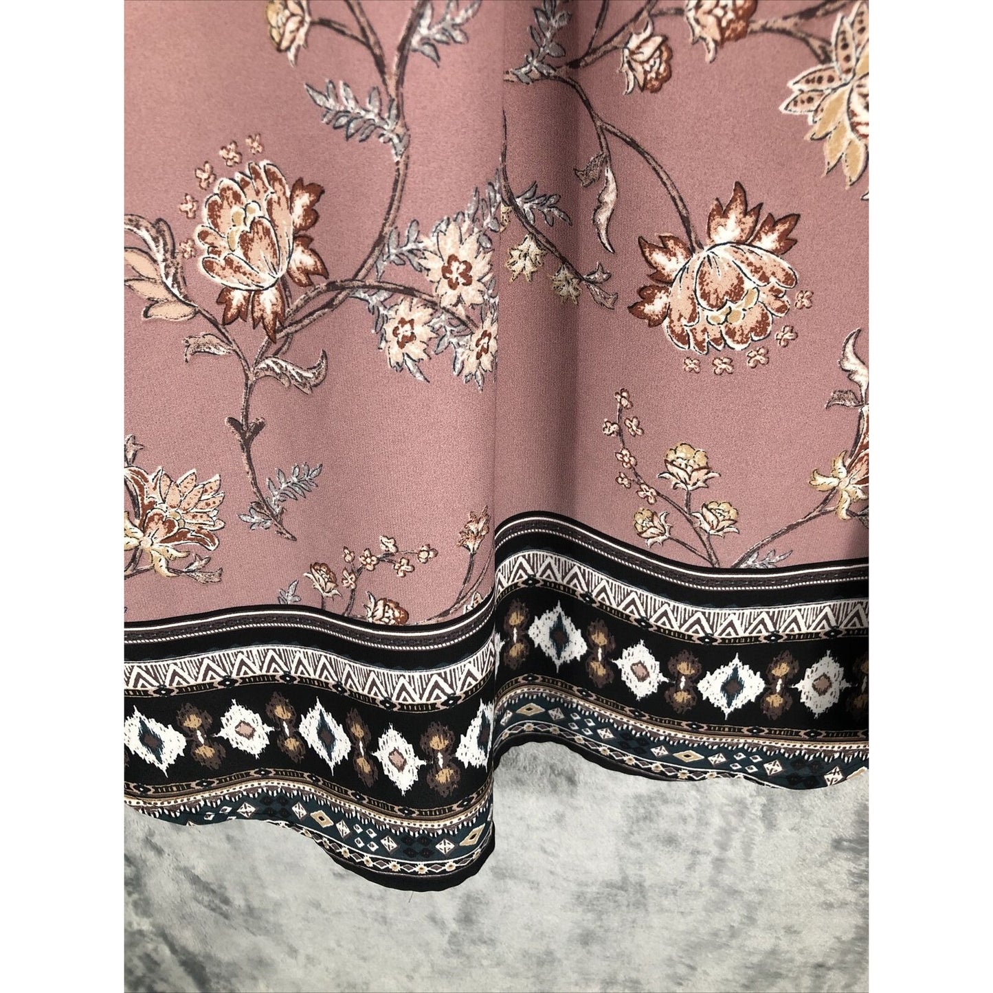 Charmed by Eve Blouse Women L Pink Black Floral 3/4 Puff Sleeve V-Neck Pullover