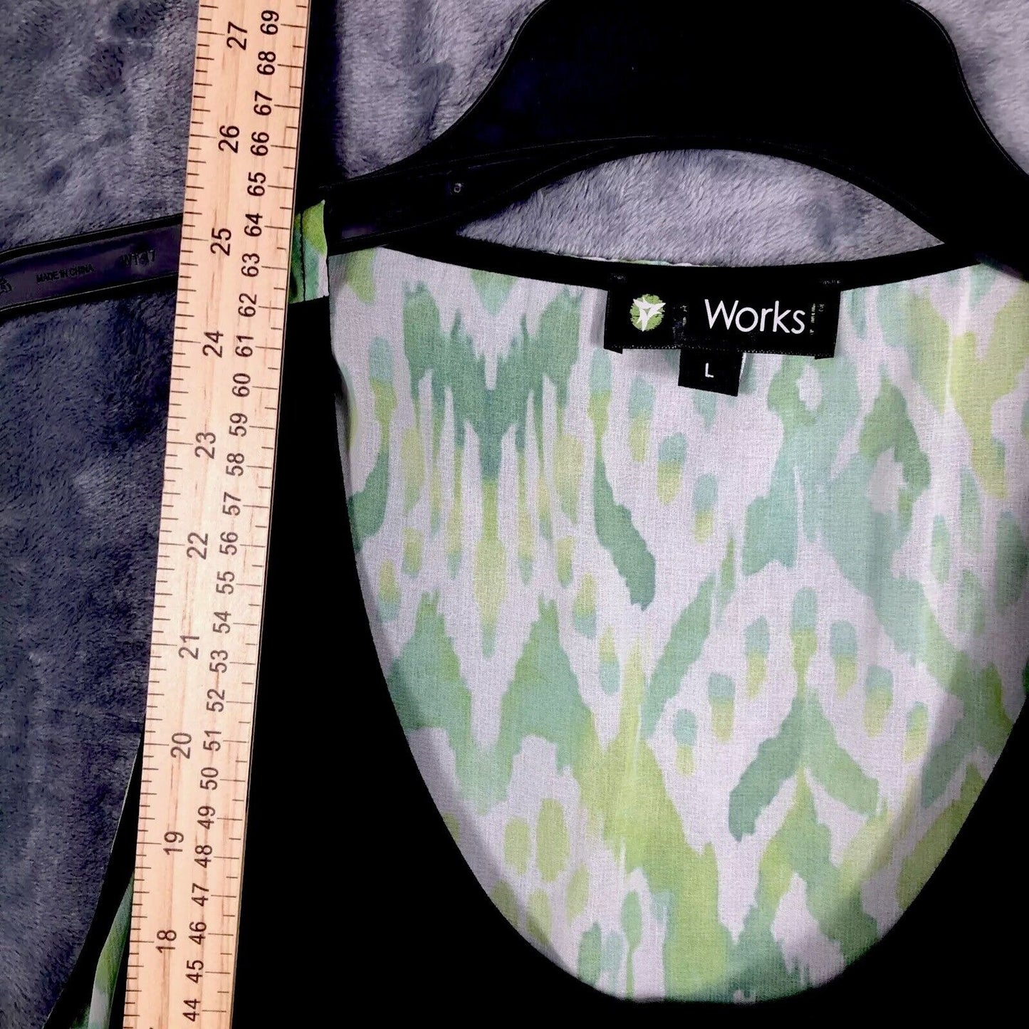 Crazy Wrap Thing Women’s It Works Tank Top Size Large Black And Green Bling