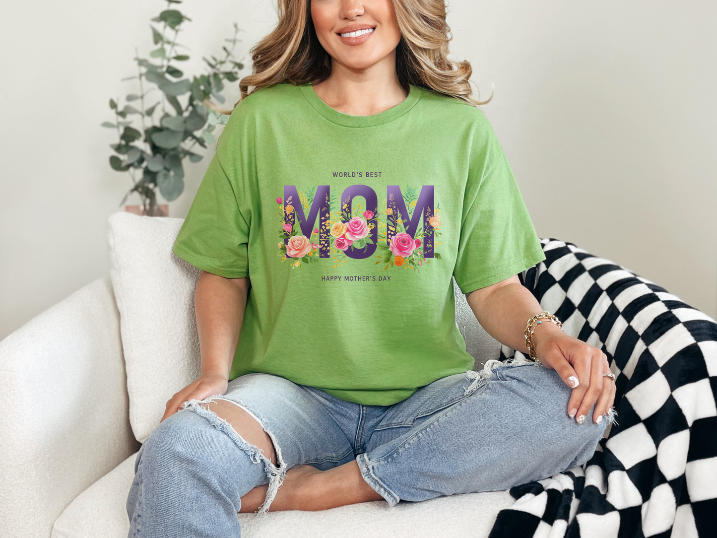 Mother's Day T-Shirt, World's Best Mom Tee, Floral Graphic Shirt, Gift for Mom, Gildan Cotton Shirt, Customized Mother's Day Gift