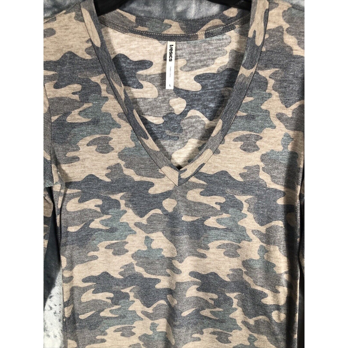 Tresics Top Camouflage Shirt Woman’s V-neck Long Sleeve Tee Shirt Adult Large